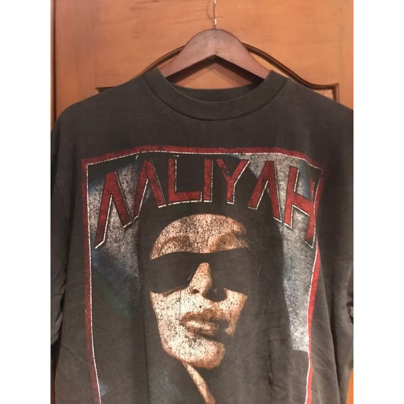 Band Tees × Vintage Aaliyah : One In A Million by Ginseng Strip Size US XL / EU 56 / 4 - 2 Thumbnail
