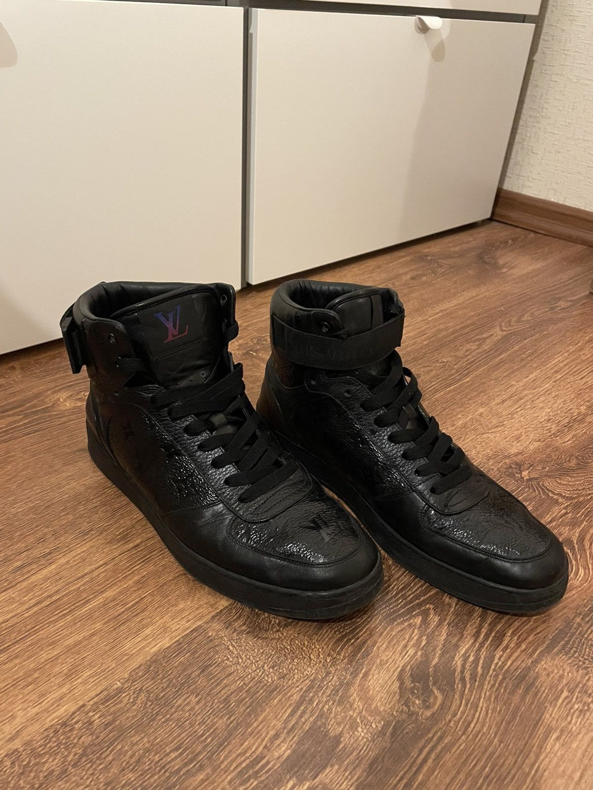 Louis Vuitton Louis Vuitton Size US 9 / EU 42 - 2 Thumbnail
