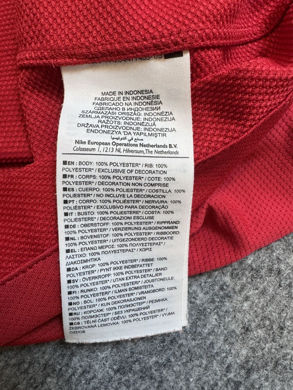 Nike Vintage jersey Nike Manchester United football 2011-12 Size US M / EU 48-50 / 2 - 8 Thumbnail
