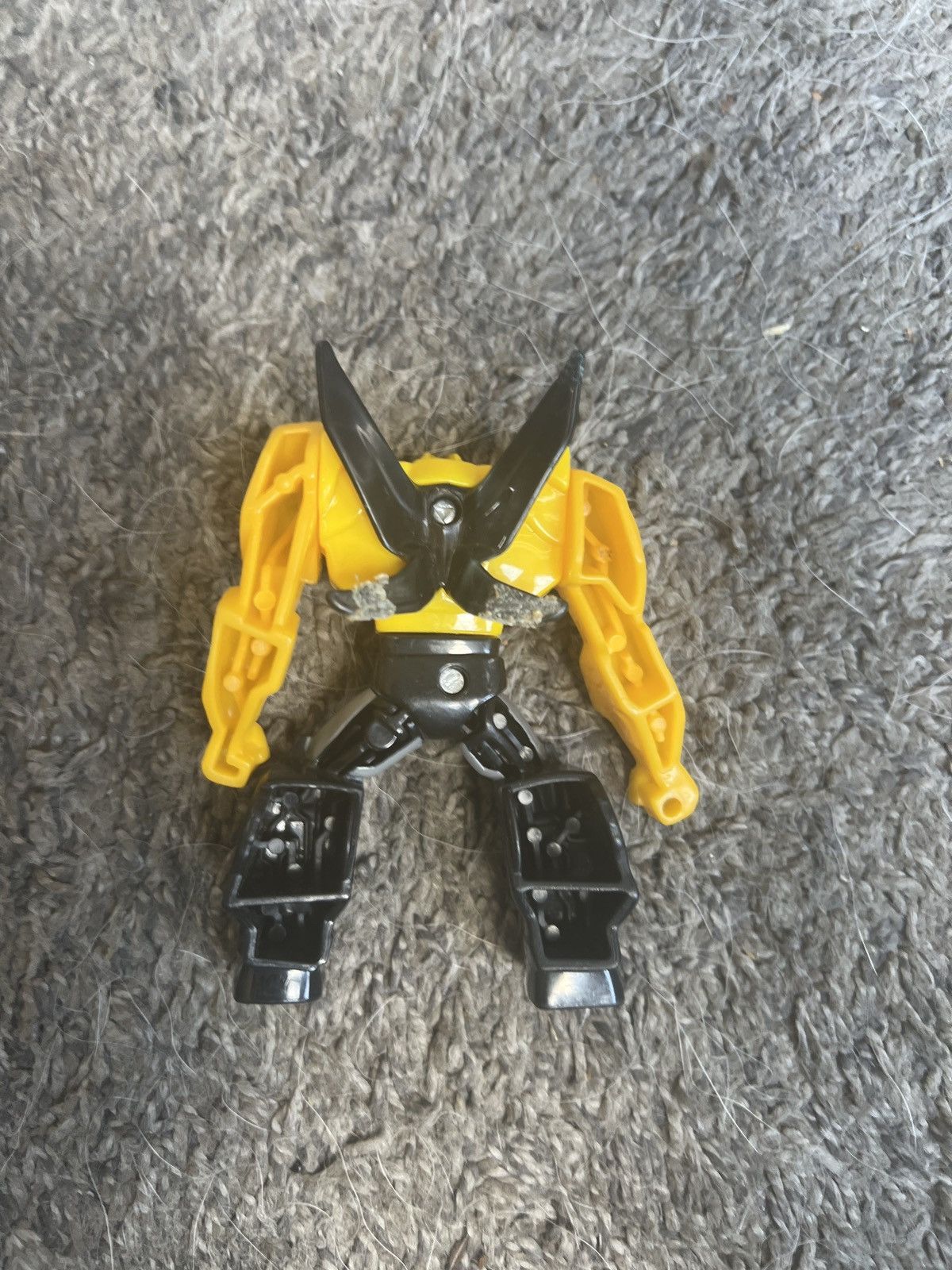 Transformers 2015 McDonald’s Hasbro Transformers Bumblebee Figure Size ONE SIZE - 2 Thumbnail