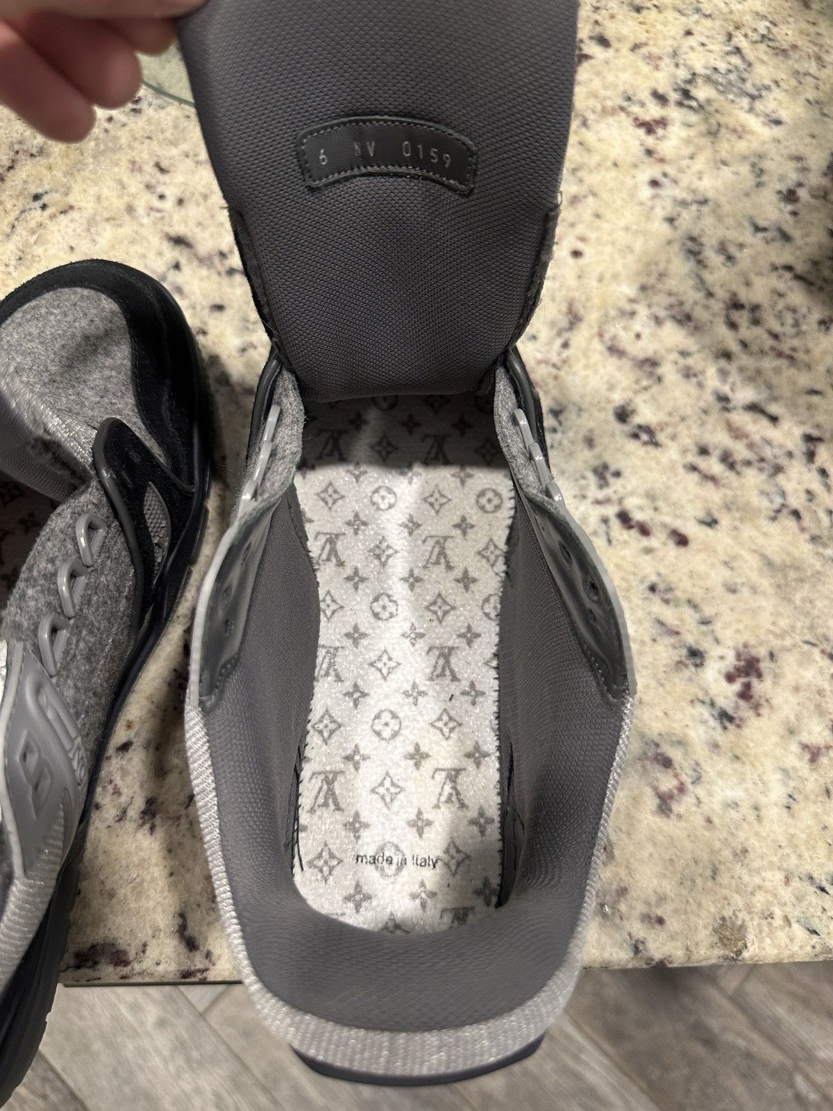 Louis Vuitton LOUIS VUITTON GREY WOOL BLACK LOW TOP TRAINERS SNEAKERS Size US 6.5 / EU 39-40 - 12 Thumbnail