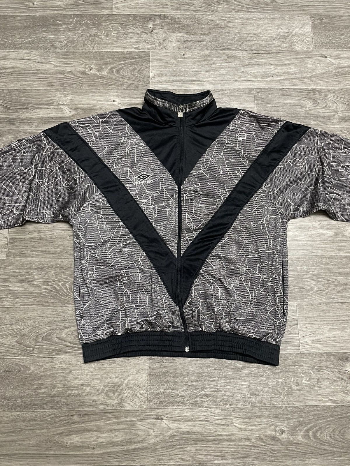 Umbro Vintage 90s Umbro Geometric Pattern Zip-Up Track Jacket Size US XL / EU 56 / 4 - 10 Thumbnail