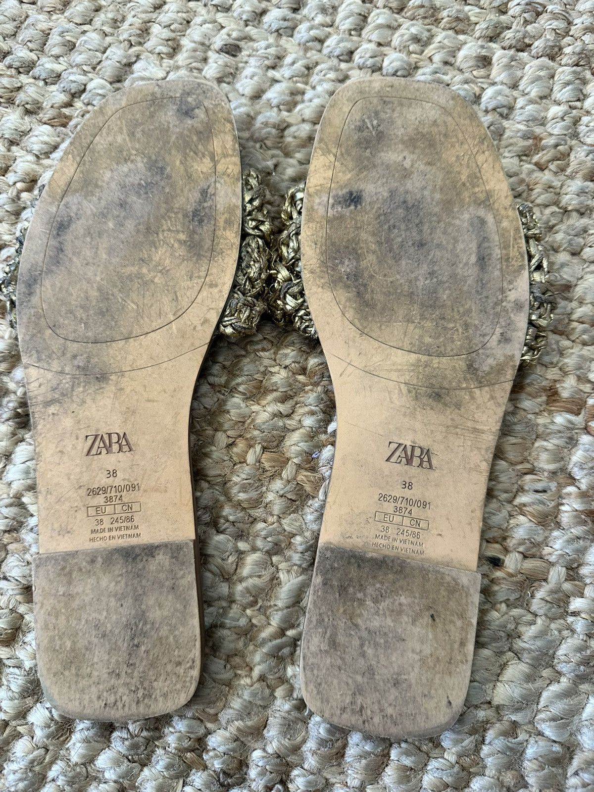 Zara ZARA GOLD BRAIDED ROPED FLAT SLIDE SANDAL SIZE 38 Size US 8 / IT 38 - 4 Thumbnail