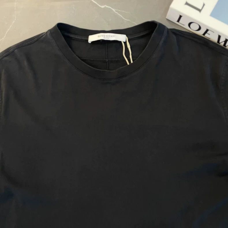 Givenchy Givenchy T-shirt, size XL (160), retail price 380 Size US XL / EU 56 / 4 - 3 Thumbnail