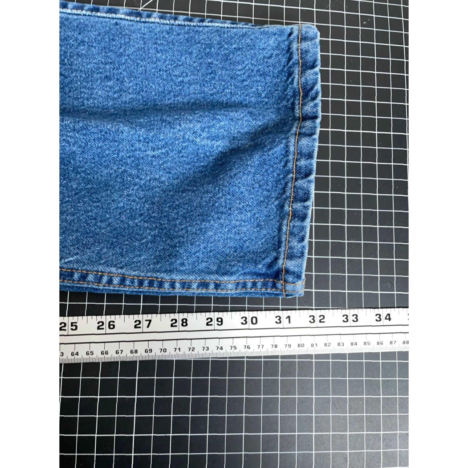 Levi's VINTAGE Levi's 540 Jeans Men's Relaxed Fit 39 x 31 Blue Denim 1997 USA 90s Grunge Retro Retro Mens Jeans Size US 39 - 6 Thumbnail