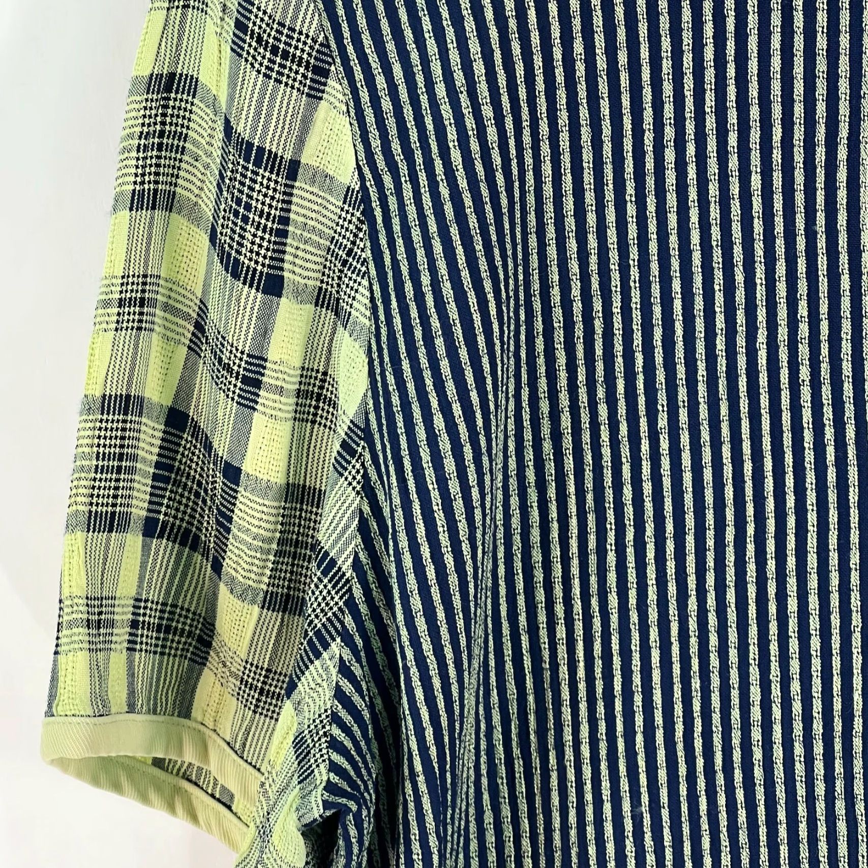Vintage VINTAGE Saint Germain Paris Womens Blouse Blue Plaid Short Sleeves Pullover Size M Top Size M / US 6-8 / IT 42-44 - 4 Thumbnail
