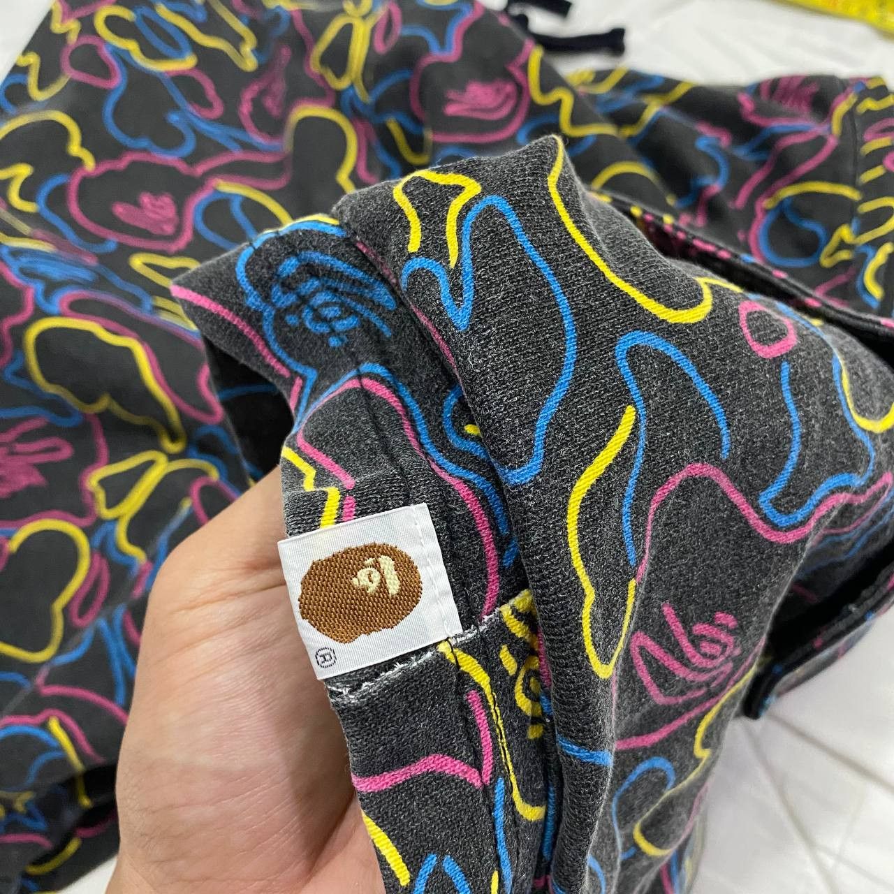 Bape Bape Green Camo Neon Sweatpant Tactical Cargo Size US 36 / EU 52 - 2 Thumbnail