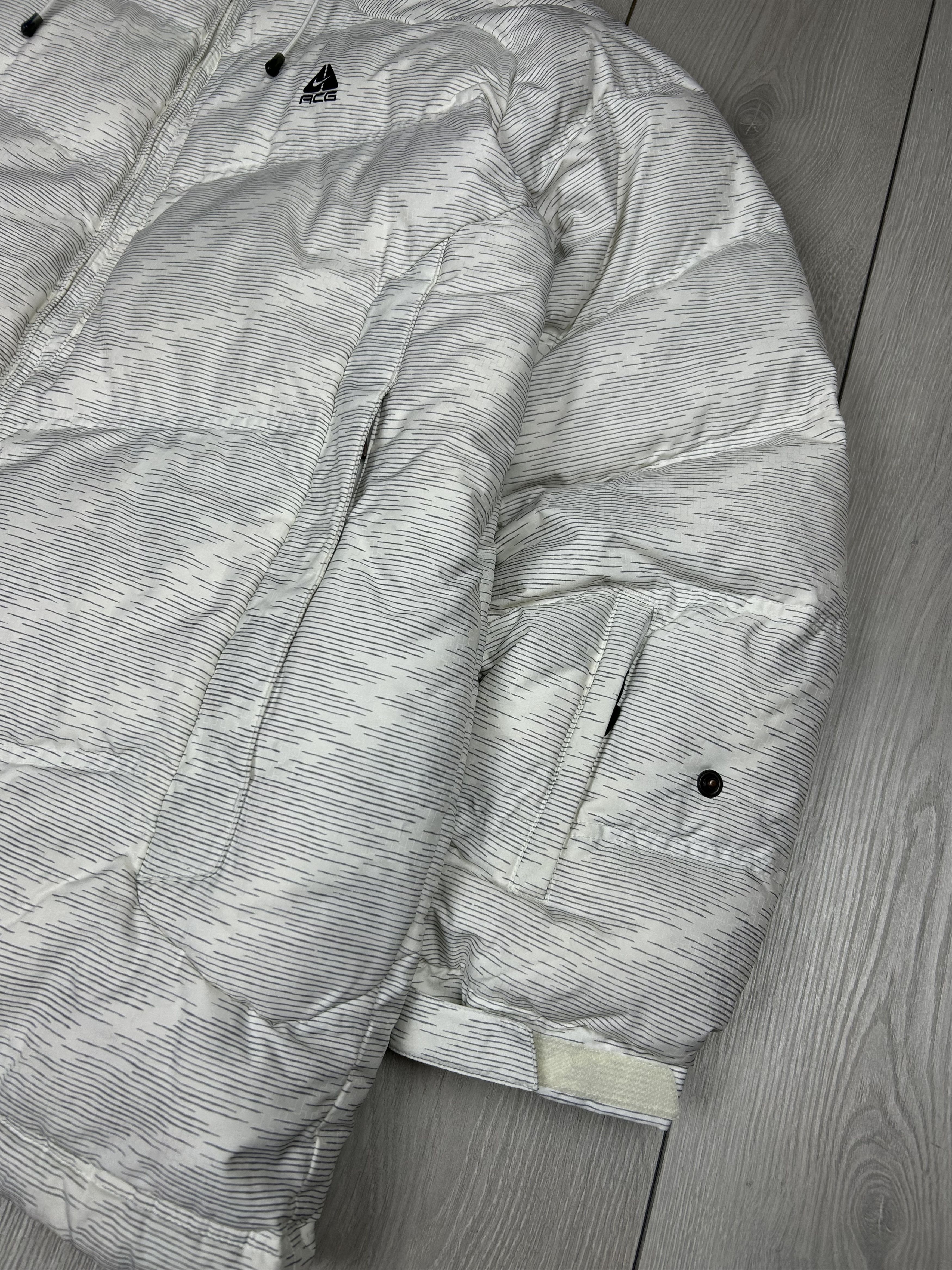 Nike ACG Nike ACG Vintage Puffer Down 550 Jacket SIze L White Size US L / EU 52-54 / 3 - 3 Thumbnail