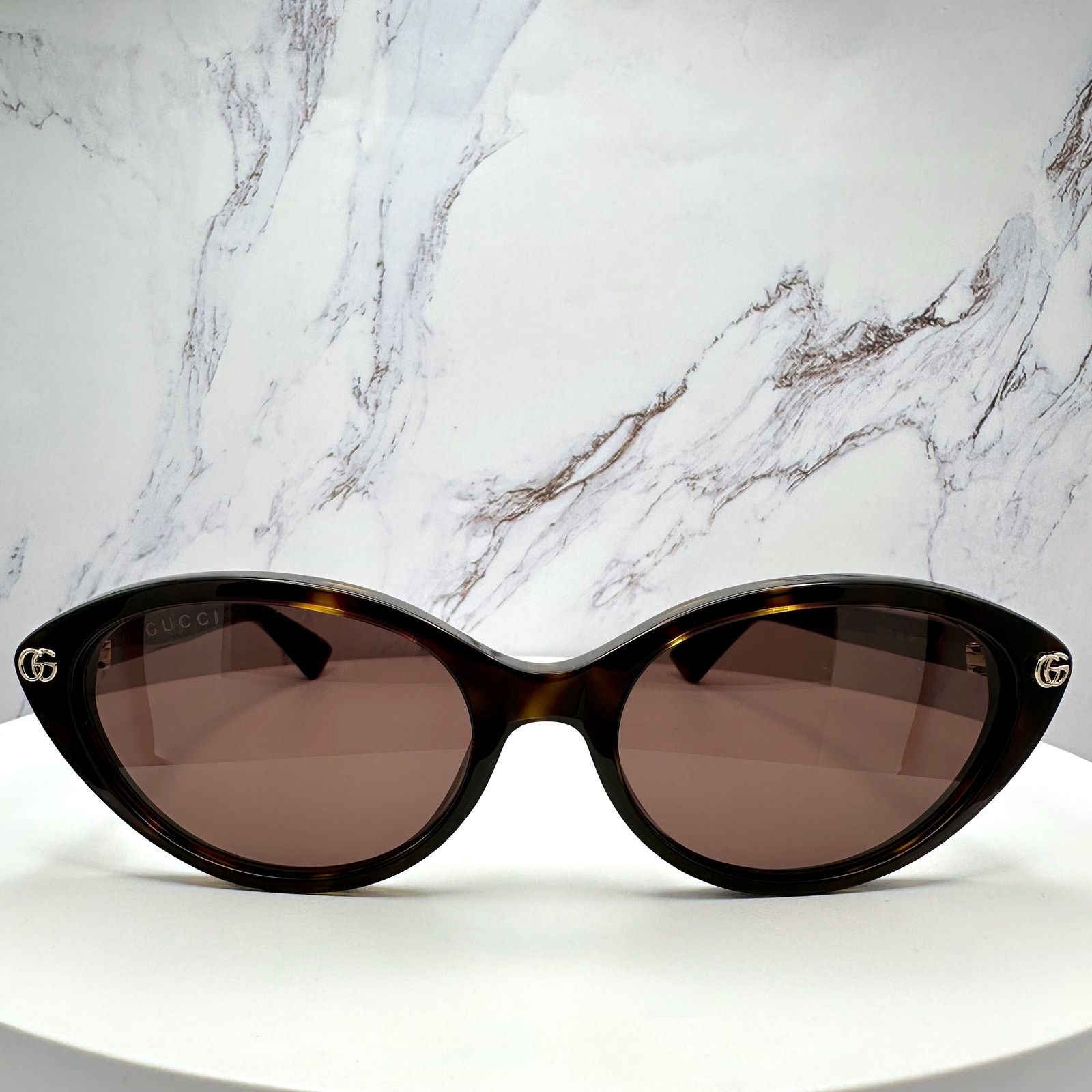 Gucci New GUCCI Sunglasses Brown Cat Eye Gold Metal Front GG Logo Size ONE SIZE - 2 Thumbnail