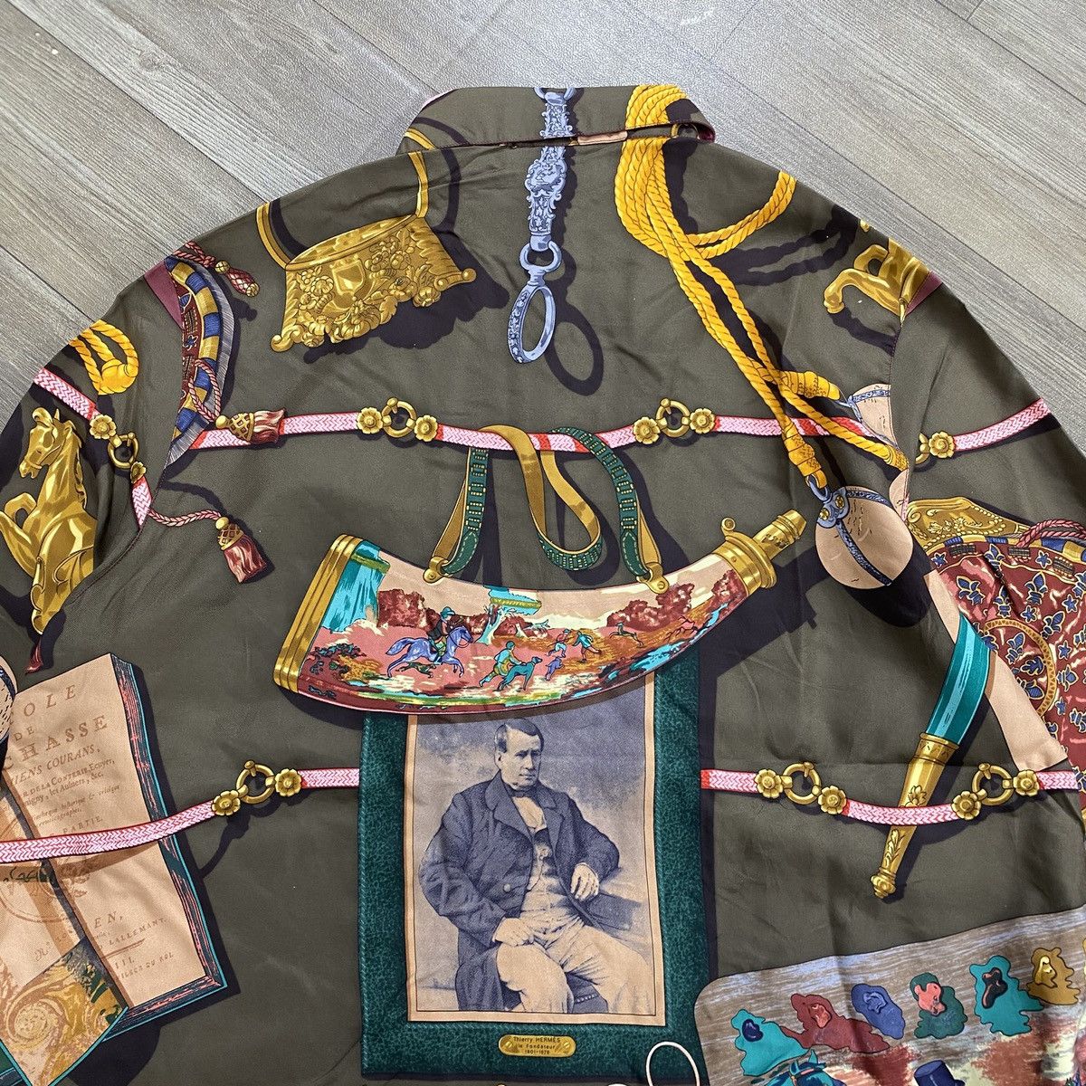 Hermes 90s Arcive Hermes Paris Equestrian Scarf Graphic Silk Shirt Size US L / EU 52-54 / 3 - 17 Thumbnail