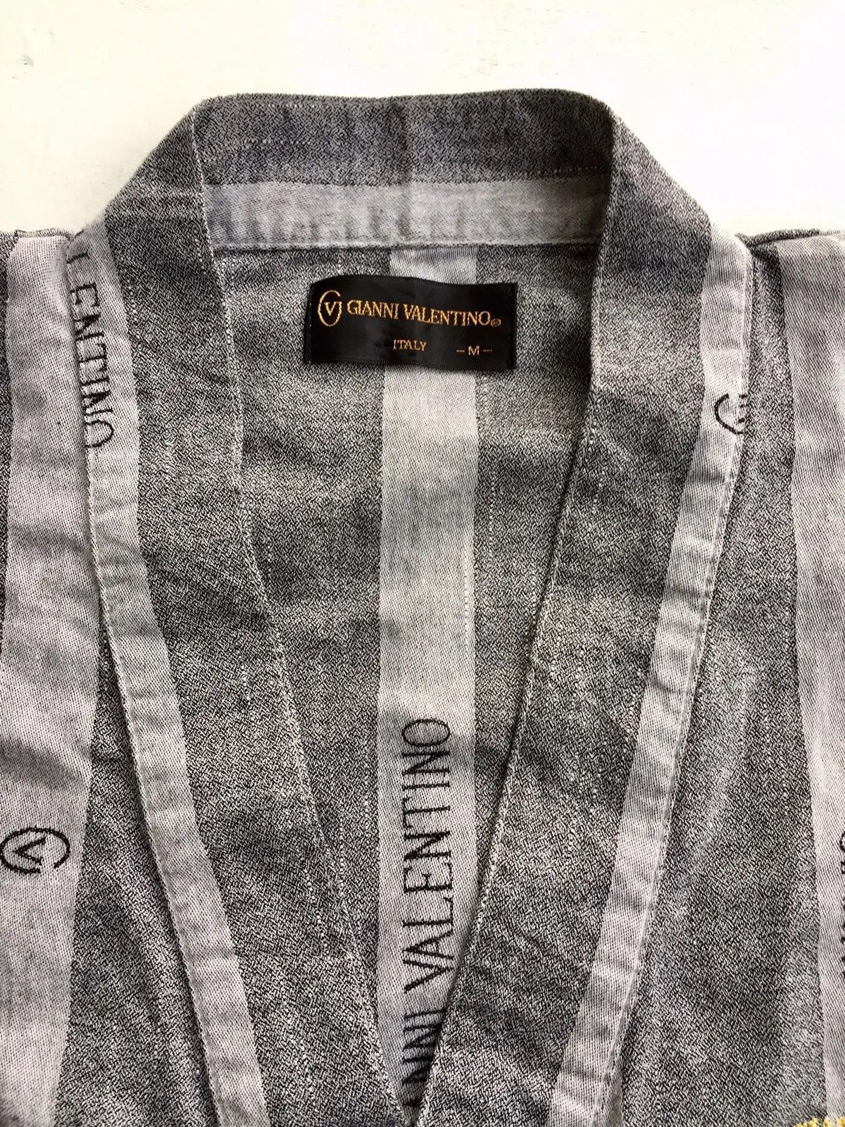 Gianni Valentino × Japanese Brand × Valentino Gianni Valentino Italy Short Sleeve Kimono Vintage Size US M / EU 48-50 / 2 - 3 Thumbnail