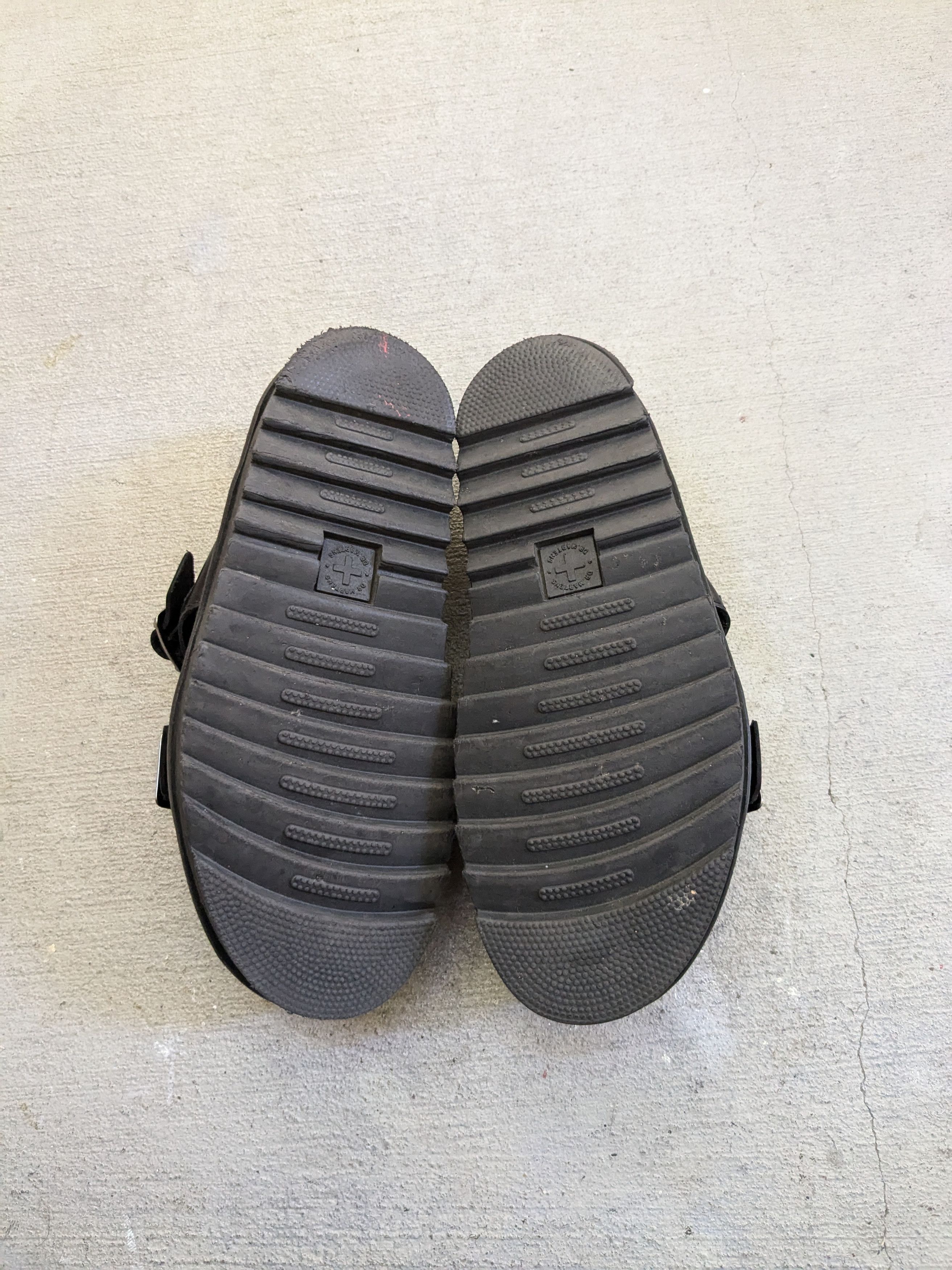 Dr. Martens Dr. Martens Myles Sandals Black Men 6 Leather Strap Size US 6 / EU 39 - 13 Thumbnail