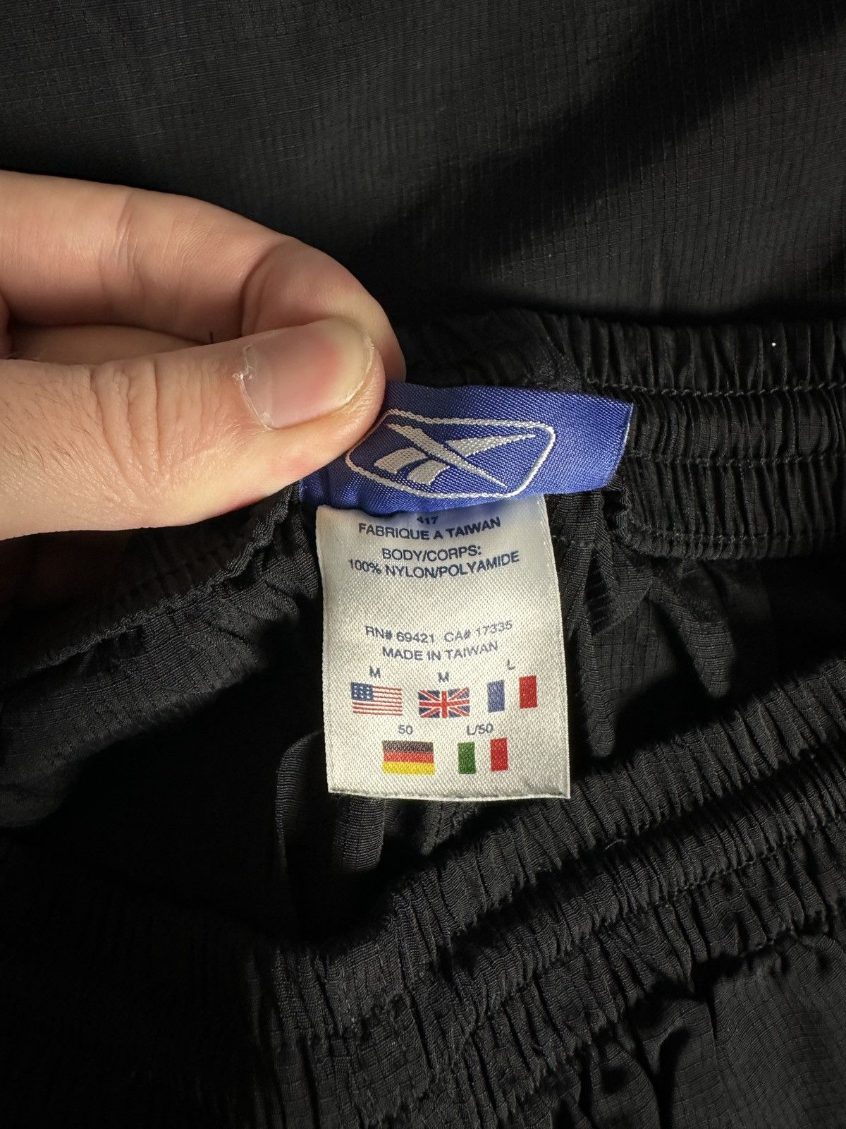 Reebok Men’s Reebok Vintage Nylon Shorts Sportswear Black Size M Size US 34 / EU 50 - 7 Thumbnail