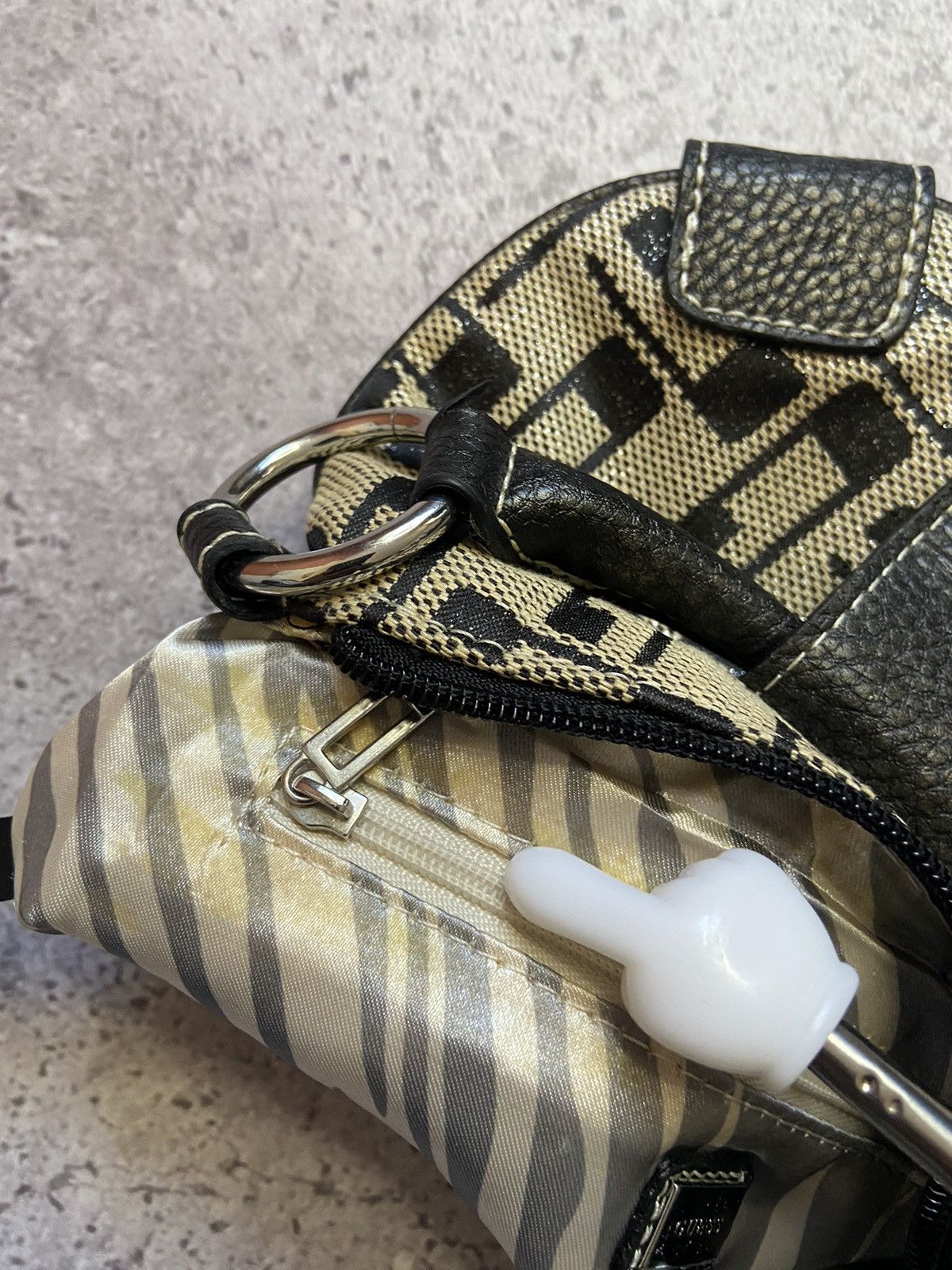 Guess Vintage Guess Mini Bags Y2K Size ONE SIZE - 7 Thumbnail