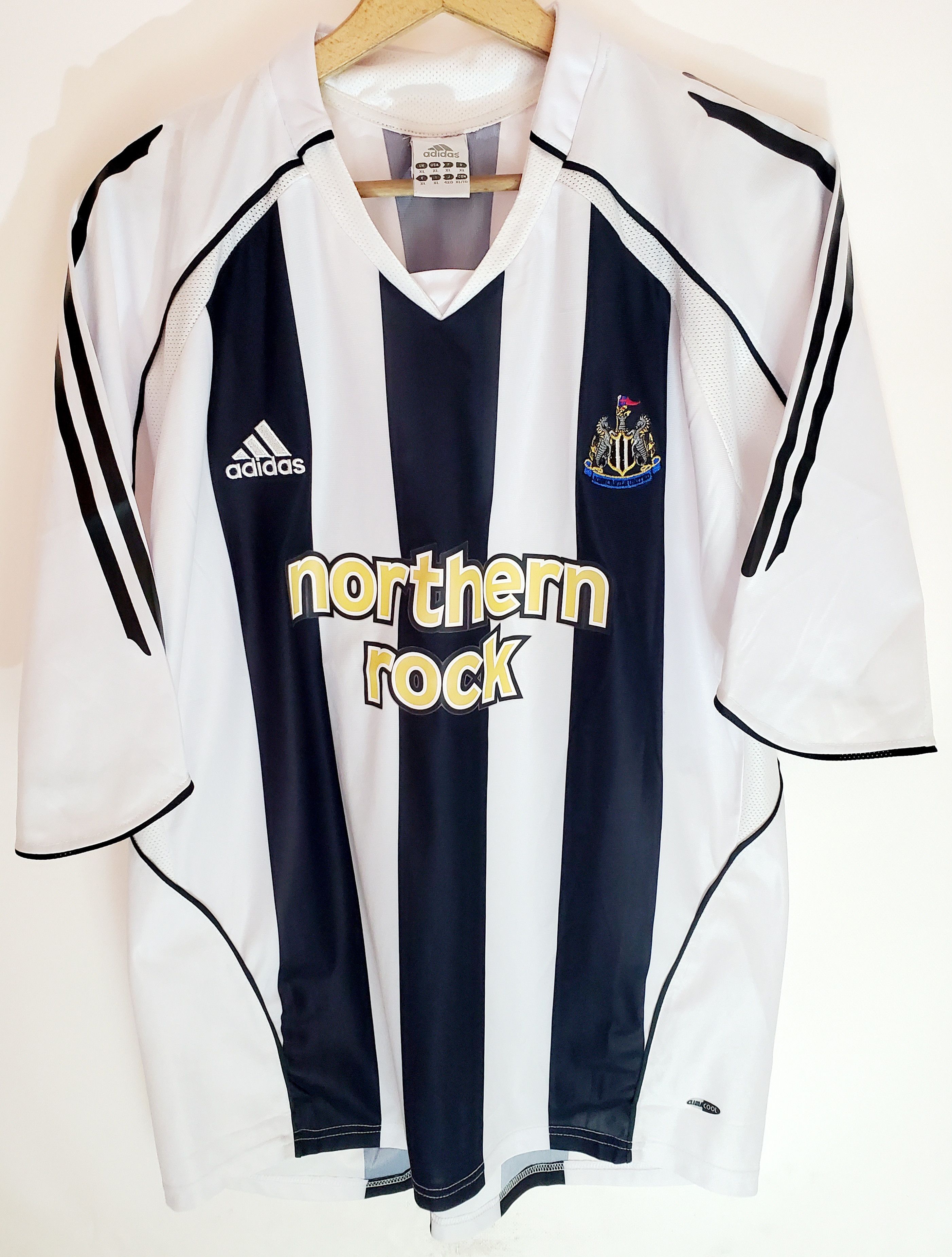 Other NEWCASTLE UNITED 2005 2007 HOME FOOTBALL SOCCER JERSEY Xl Size US XL / EU 56 / 4 - 1 Thumbnail