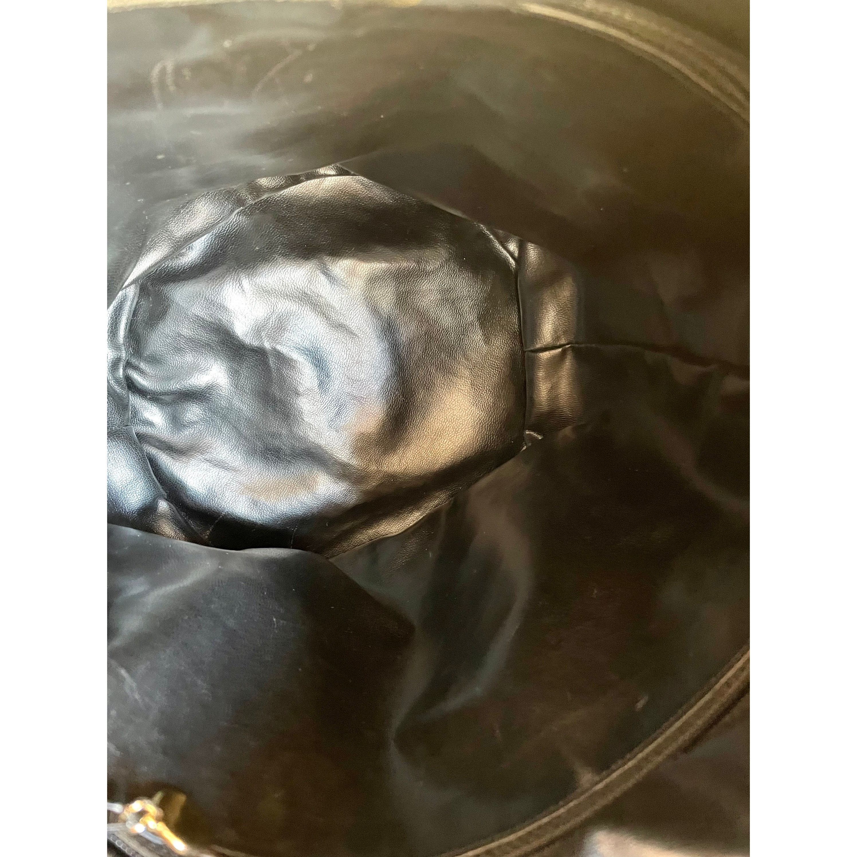 Chanel Vintage CHANEL black lambskin bucket hobo drum shoulder bag Size ONE SIZE - 10 Thumbnail
