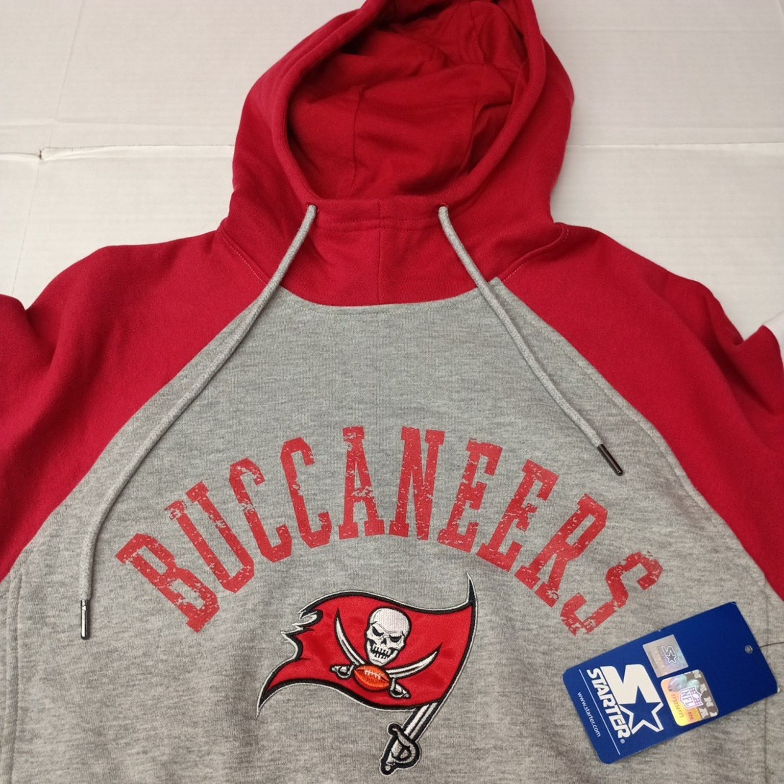 Starter Tampa Bay Buccaneers Hoodie Men's Size S Starter Gray Red Size US S / EU 44-46 / 1 - 4 Thumbnail
