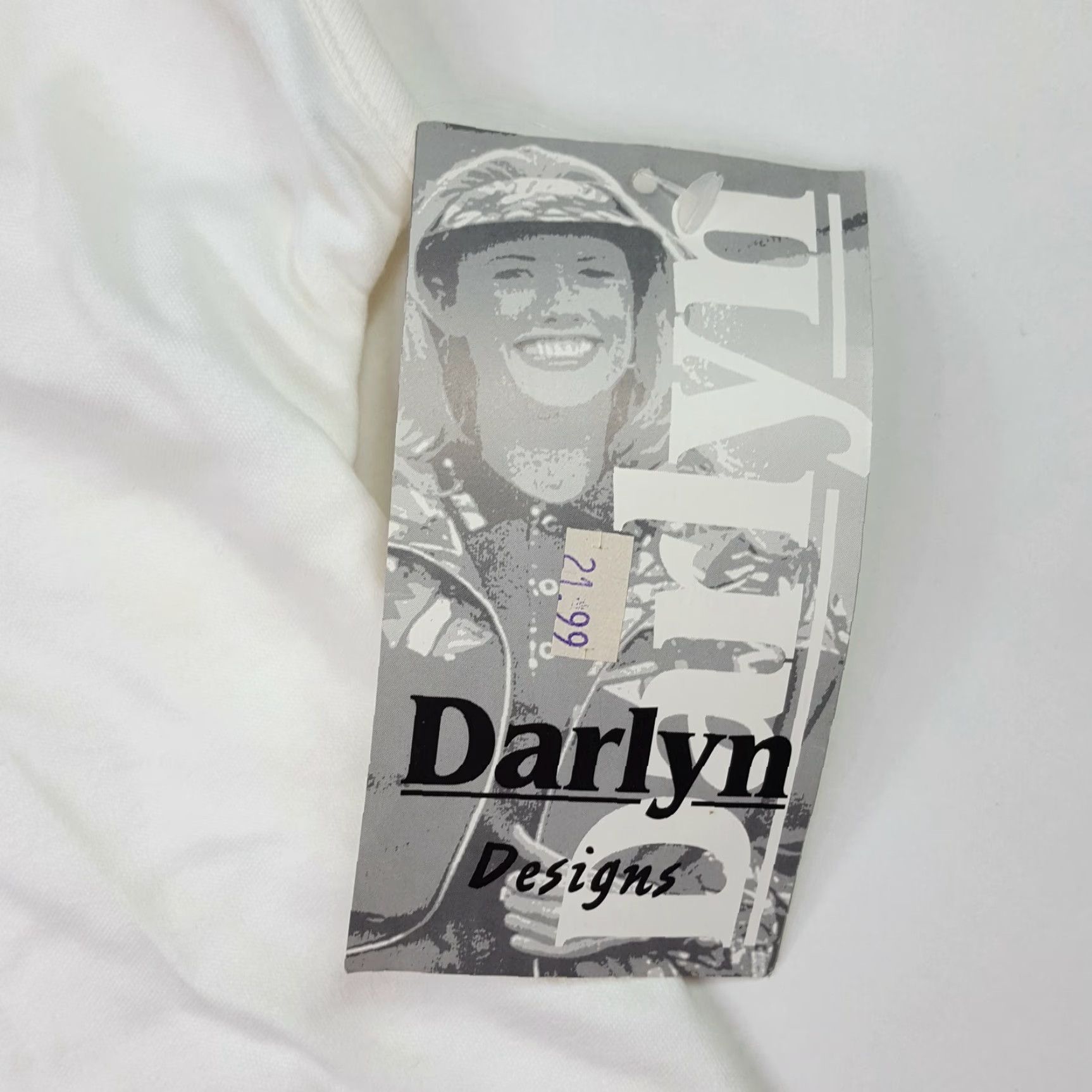 Vintage VINTAGE Darlyn Golf Women T-Shirt White Embroidered Athletic Sports 90s Casual Cap Sleeve Size M USA Size M / US 6-8 / IT 42-44 - 4 Thumbnail