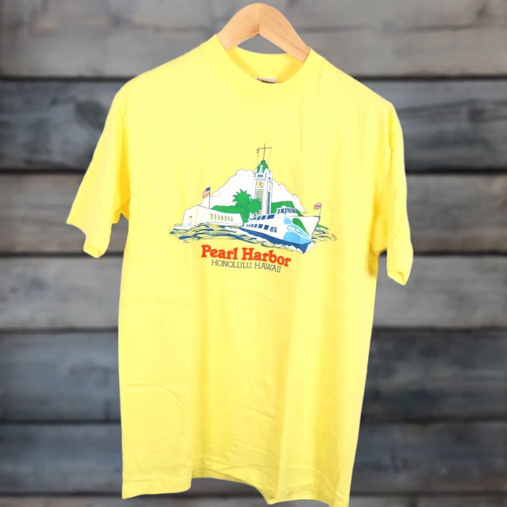 Hanes Hanes Pearl Harbor Hawaii Graphic T-Shirt Yellow 80s Vintage Men's XL Large Short Sleeve Crew Neck Size US L / EU 52-54 / 3 - 1 Thumbnail