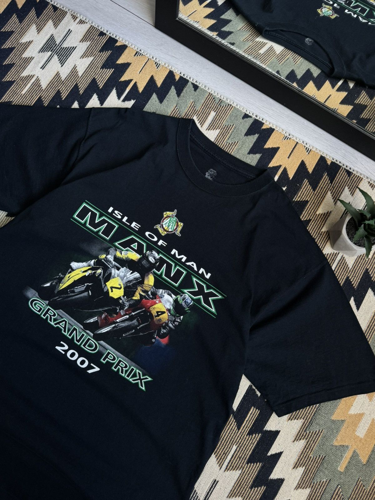 Vintage Vintage MANX Grand Prix 2007 Racing Moto T-shirt Size US L / EU 52-54 / 3 - 6 Thumbnail