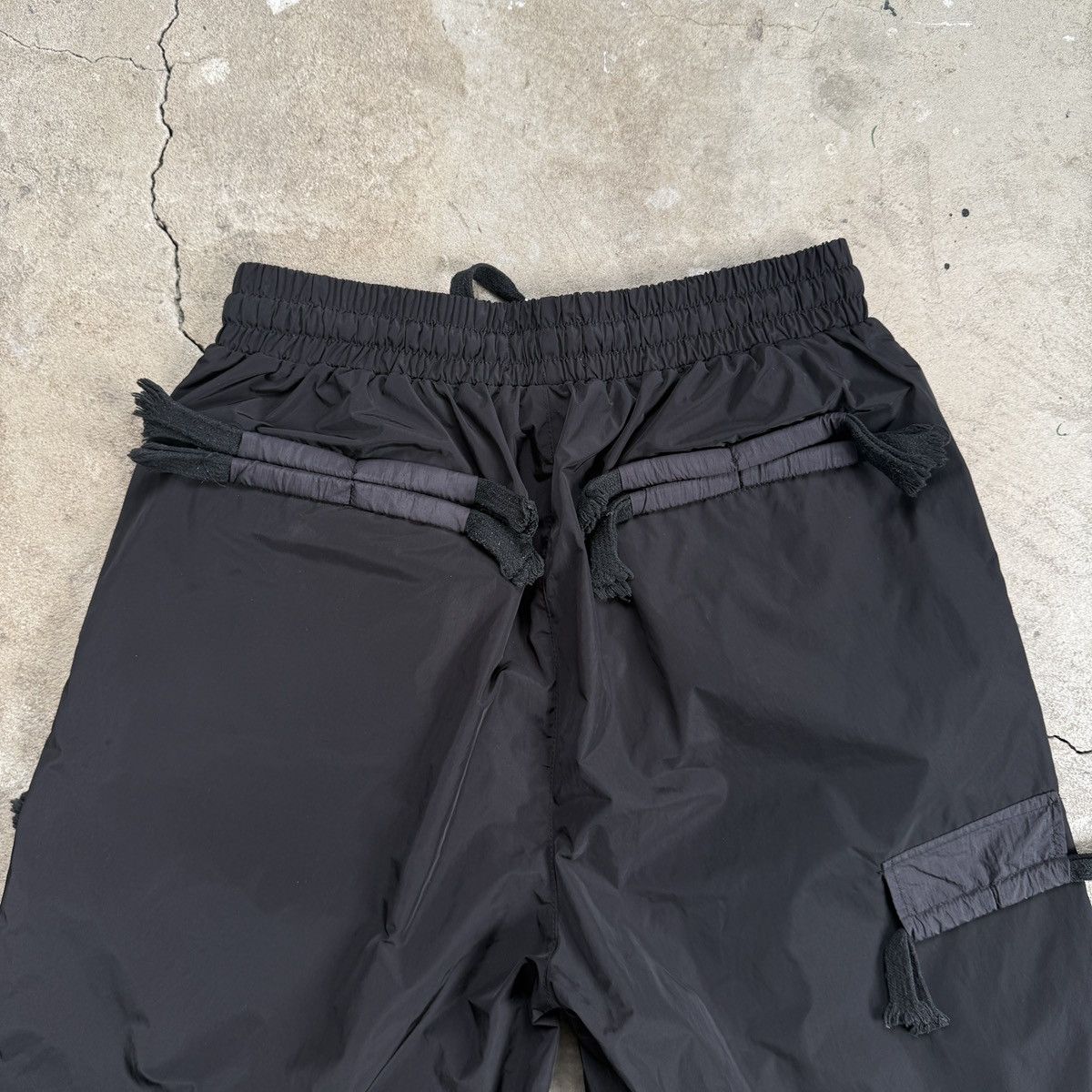 20471120 × Sixth June Paris Sixth June Paris Nylon Avant Garde Shorts Size US 30 / EU 46 - 5 Thumbnail
