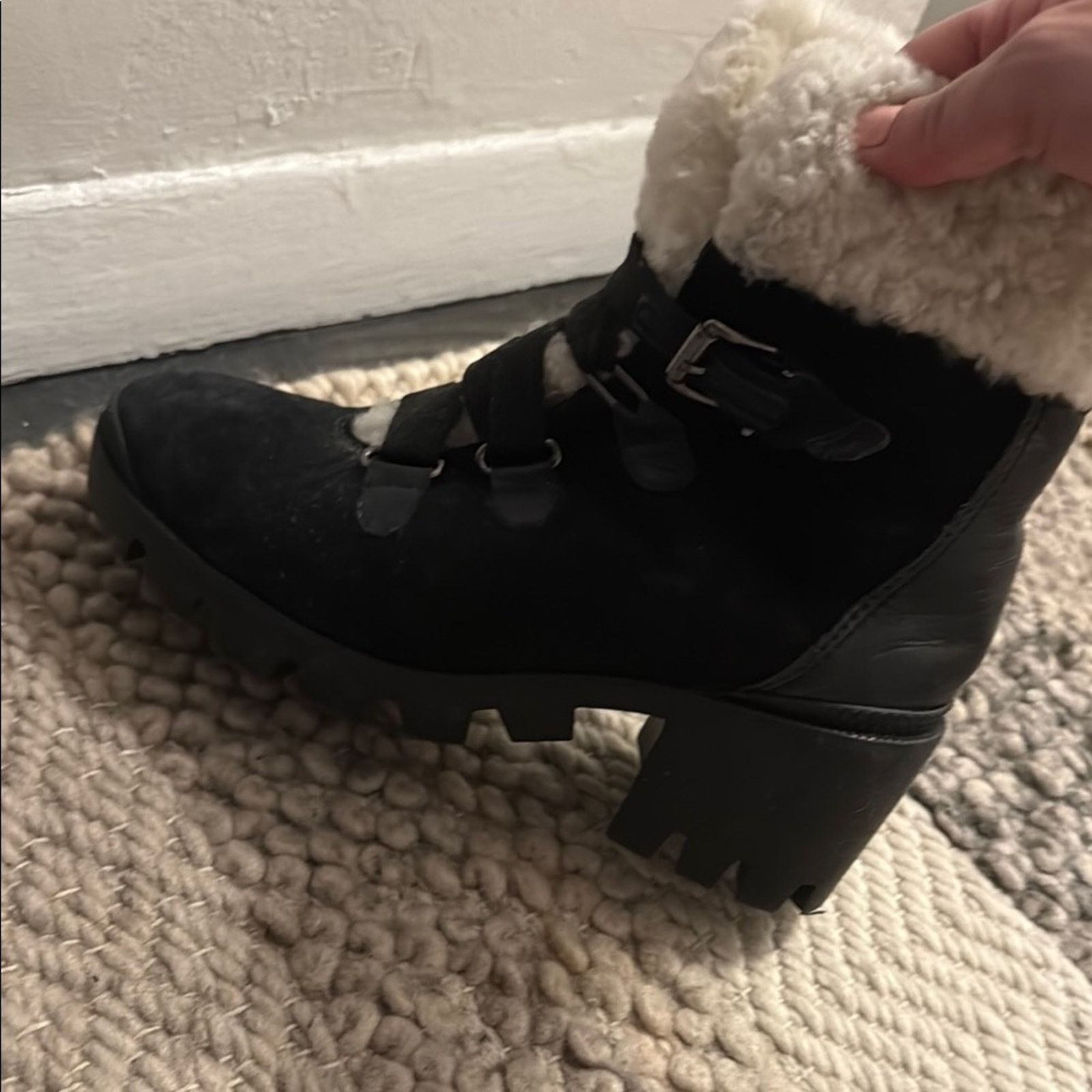 SCHUTZ NWT Schutz Women's Black and Cream Winter Boots Size 9 Size US 9 / IT 39 - 4 Thumbnail