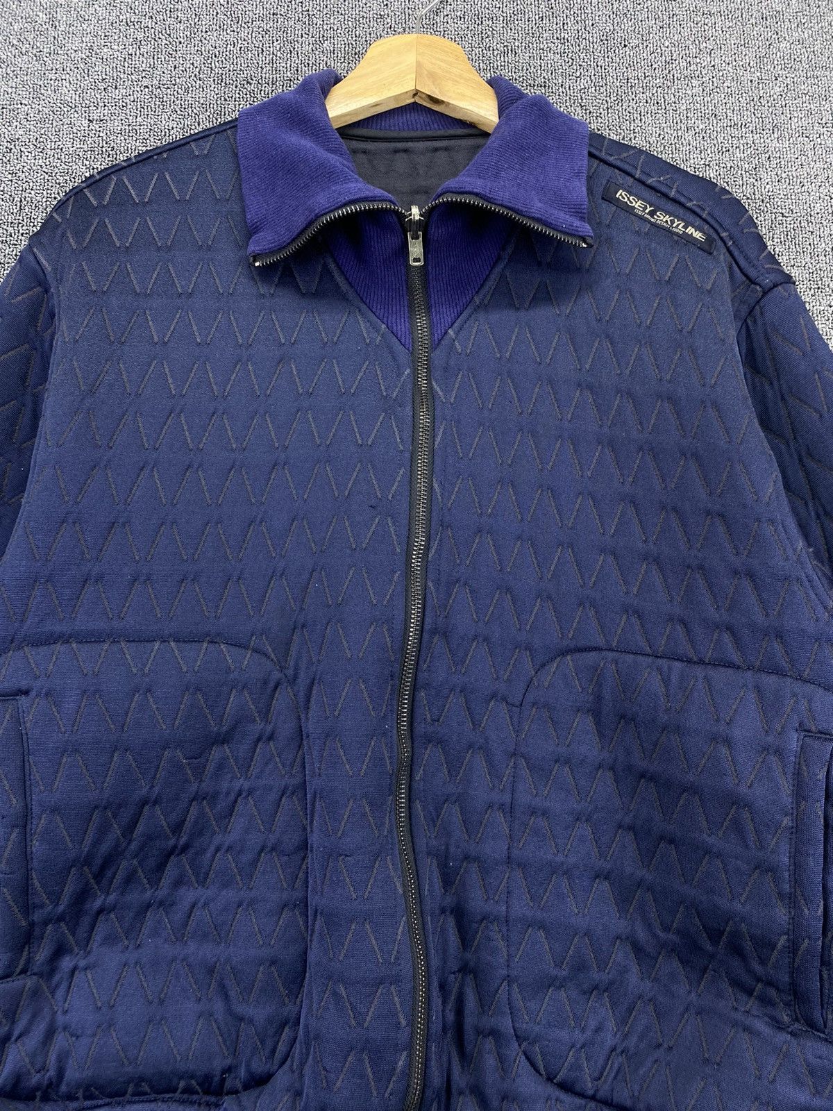 Issey Miyake × Vintage Vintage 80s Issey Miyake Skyline Reversible Bomber Jacket Size US L / EU 52-54 / 3 - 10 Thumbnail