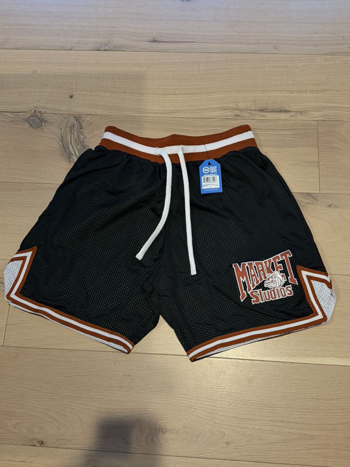 Market MARKET BULLDOGS MESH SHORTS Size US 32 / EU 48 - 1 Thumbnail