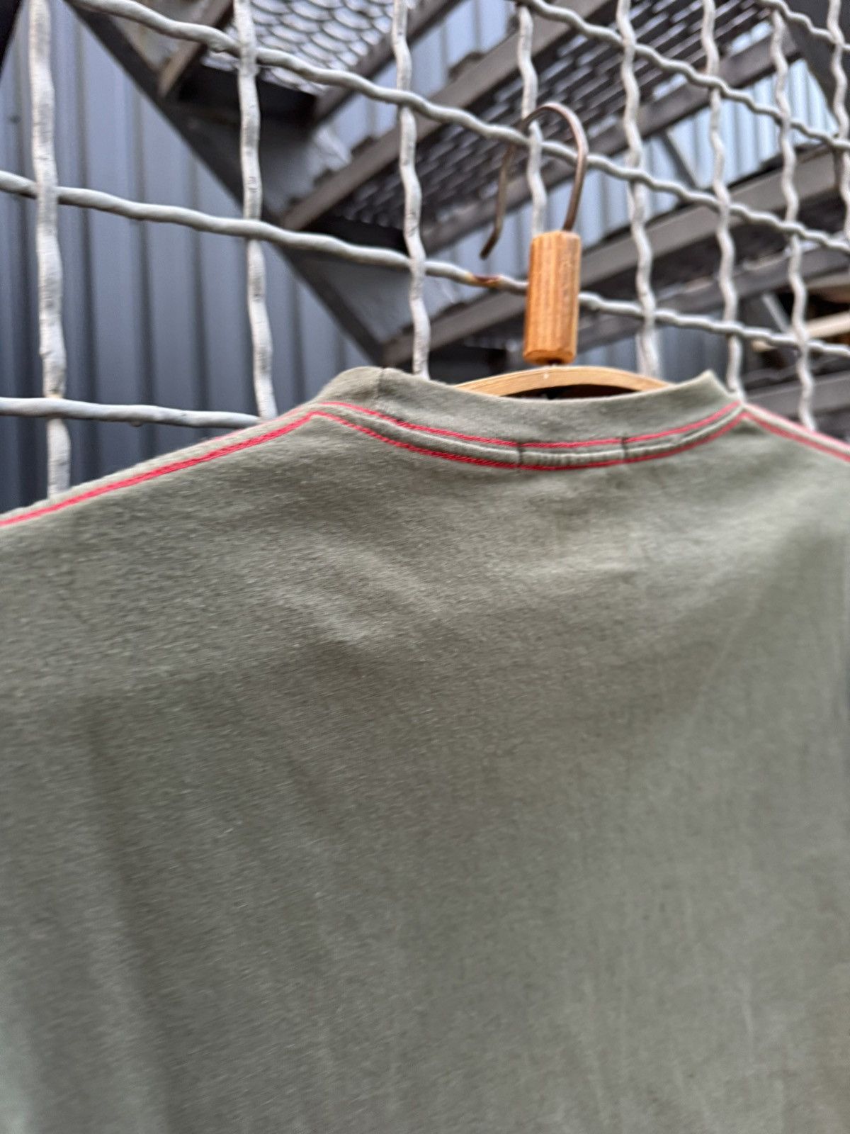 Vintage Vintage Rambo Firts Blood Khaki Movie shirt Size US L / EU 52-54 / 3 - 7 Thumbnail