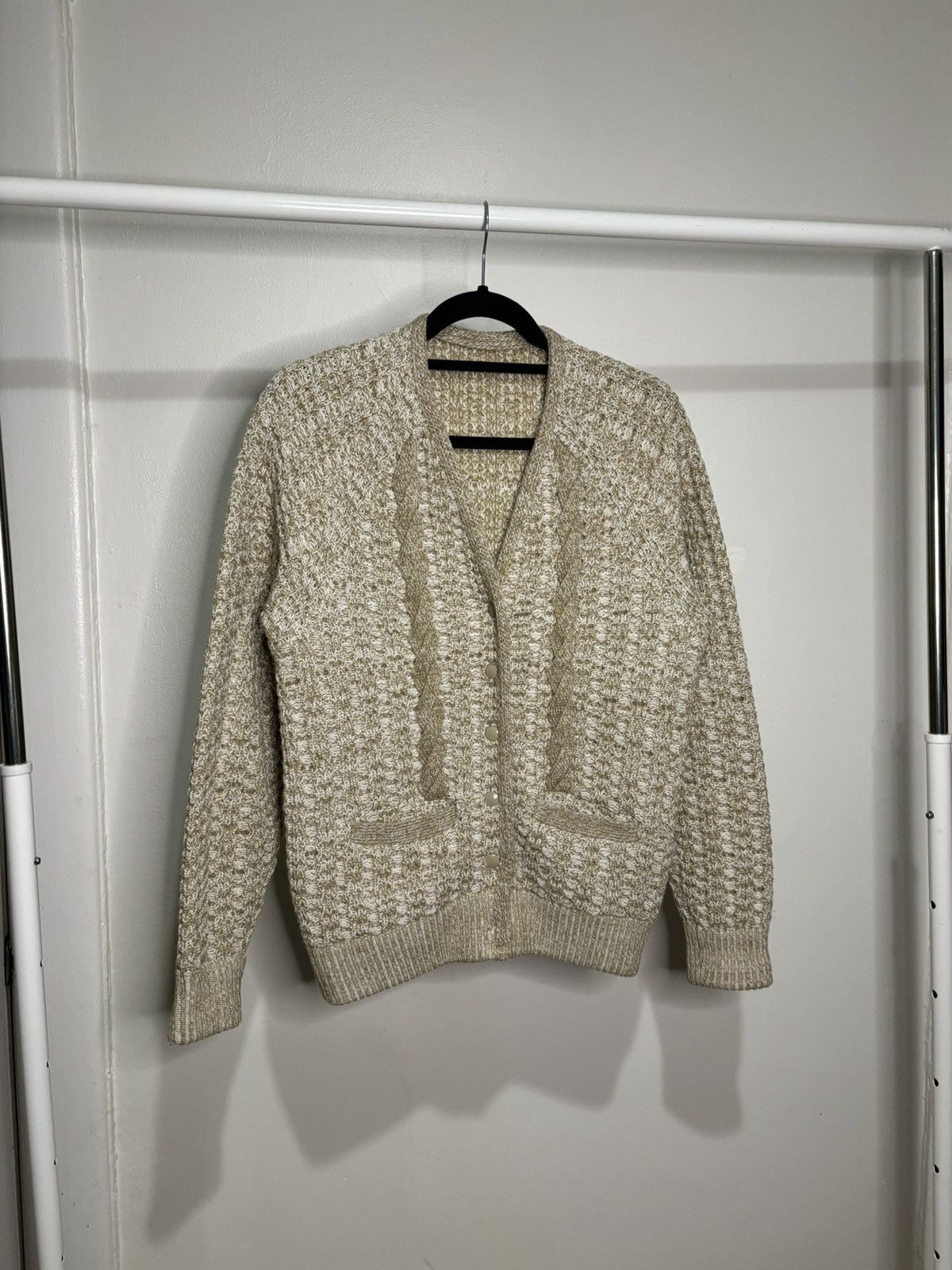 Vintage Vintage 1970s Beige Cable Knit Cardigan Sweater Size US S / EU 44-46 / 1 - 1 Thumbnail