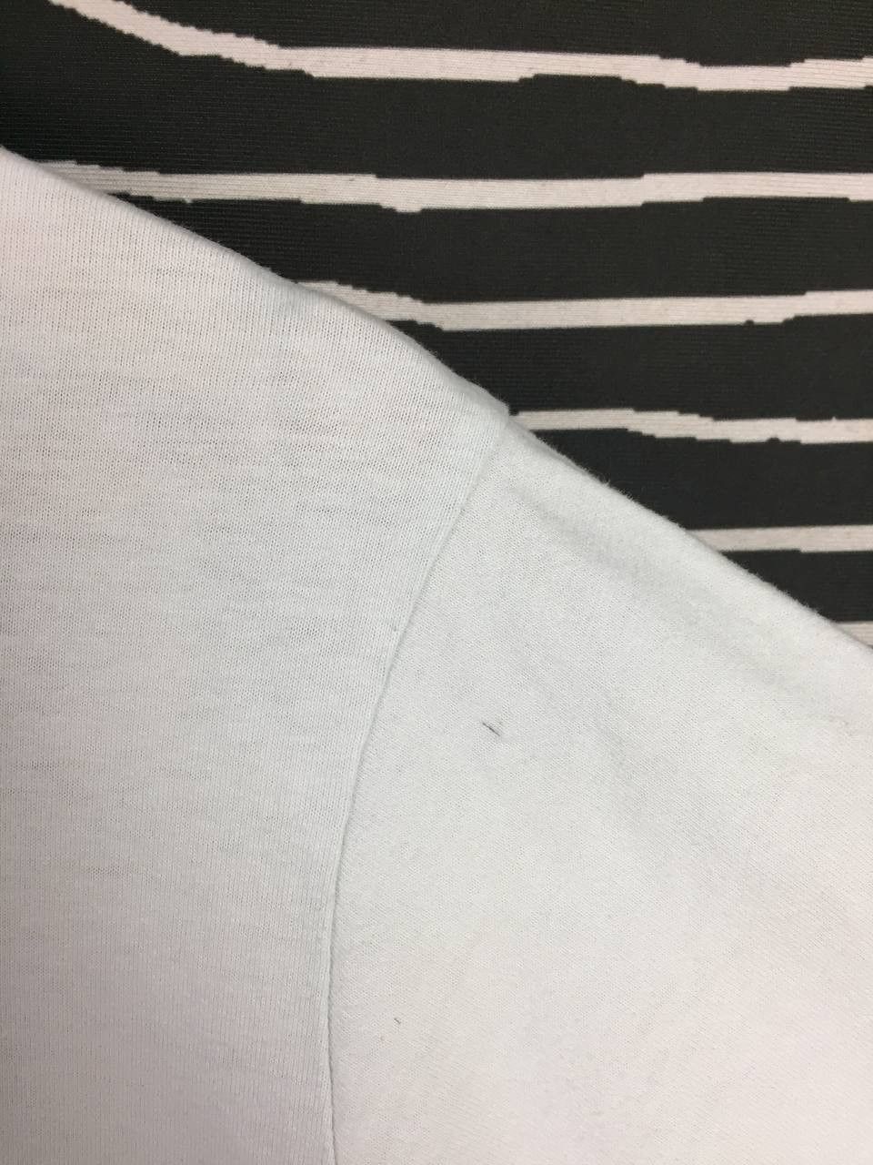 Uniqlo Uniqlo The Wave Is Forever 27th Annual Retro Surf Ringer Tee Size US L / EU 52-54 / 3 - 11 Thumbnail