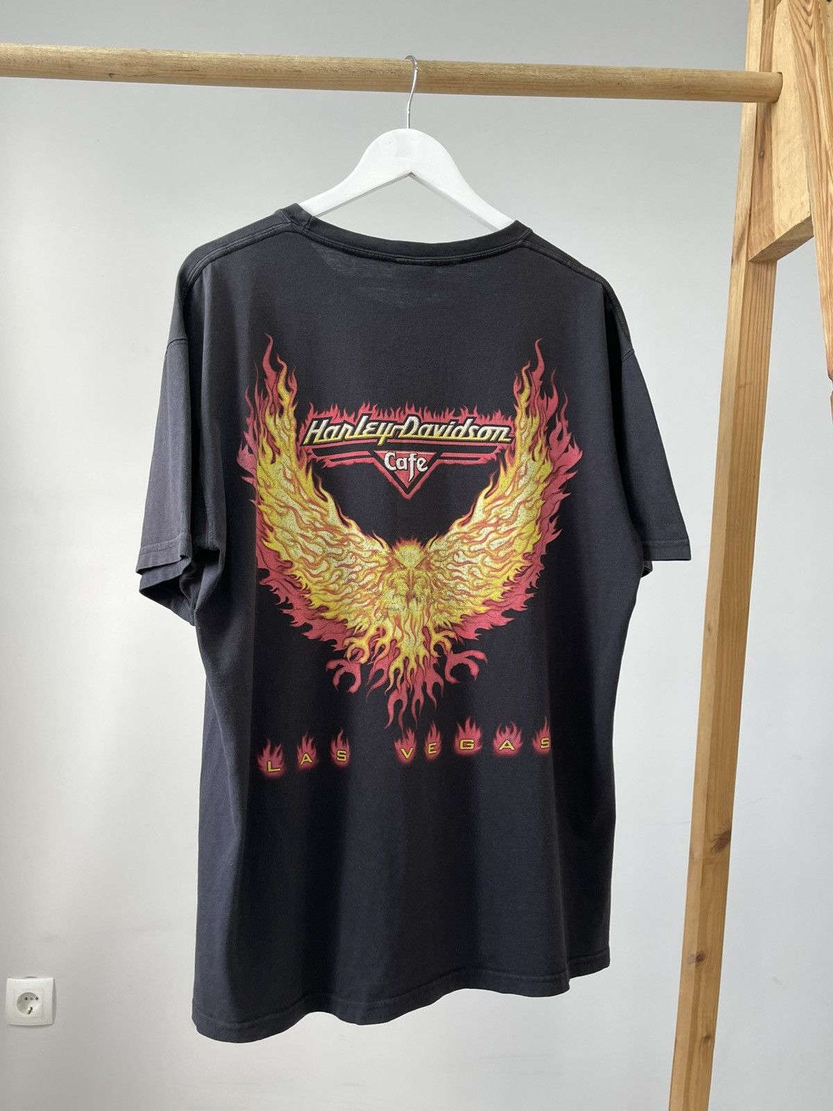 Harley Davidson Vintage 90s Harley Davidson Cafe Las Vegas Eagle Flames Tee Size US L / EU 52-54 / 3 - 5 Thumbnail