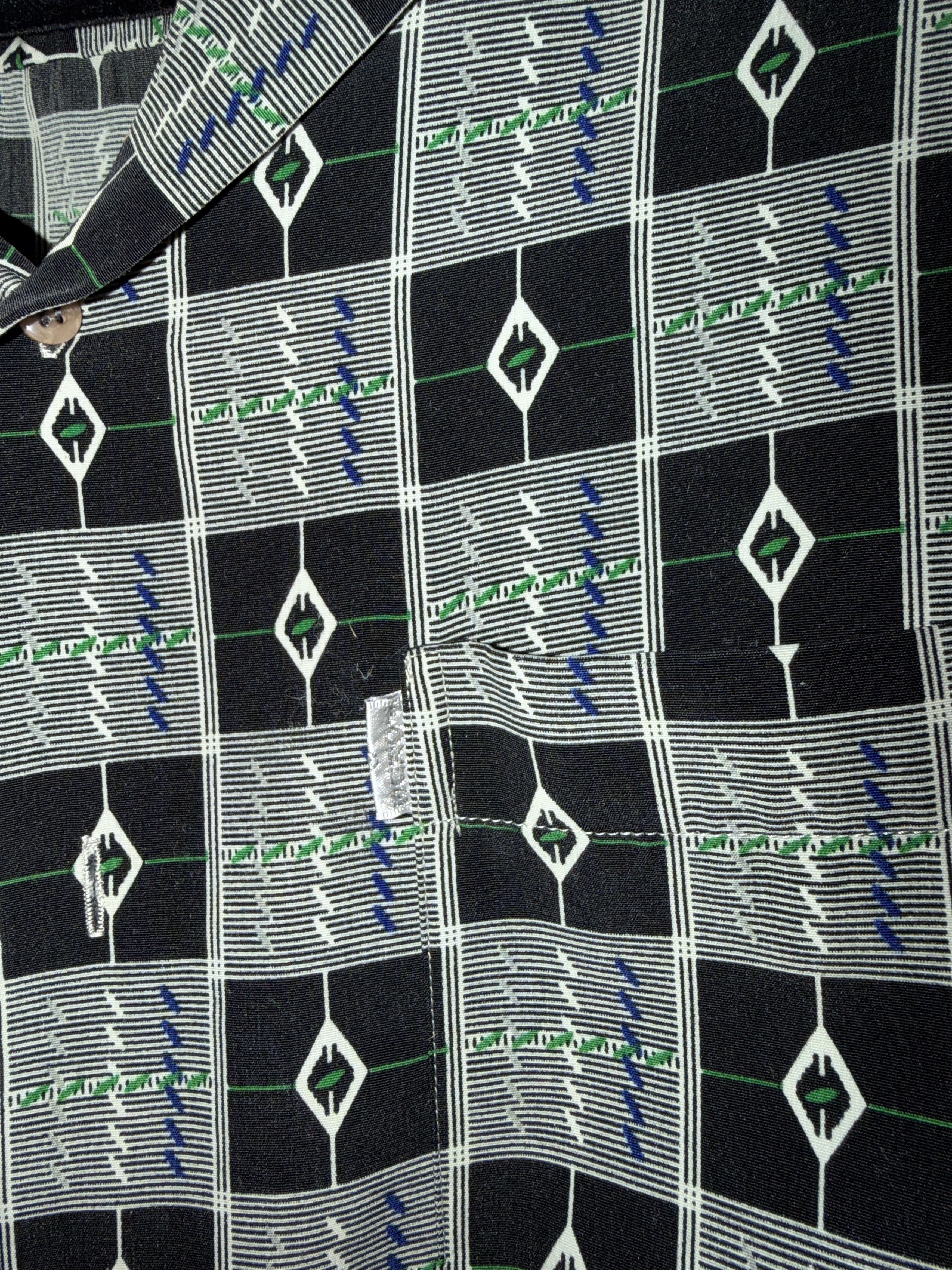 Other Vintage Nylon Geometric Summer button-up. Size US XL / EU 56 / 4 - 3 Thumbnail