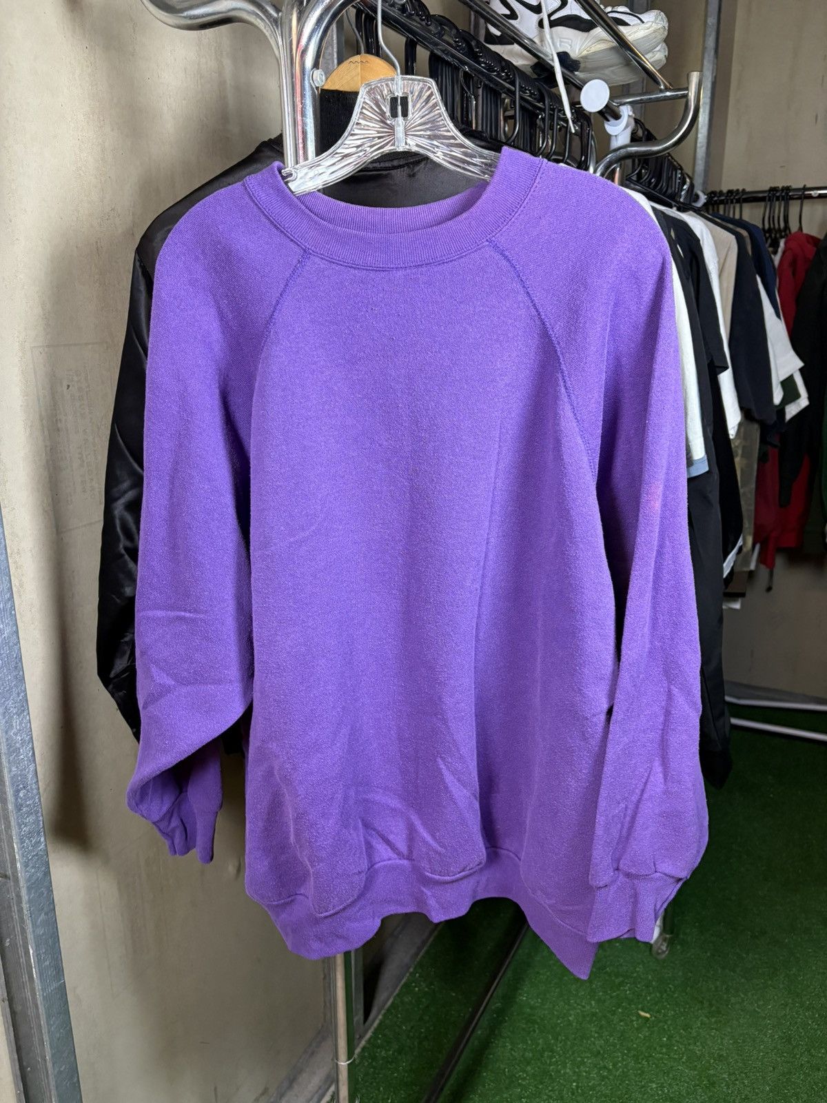 Fruit Of The Loom × Vintage 1990s Purple Crewneck Sweatshirt Size US L / EU 52-54 / 3 - 1 Thumbnail