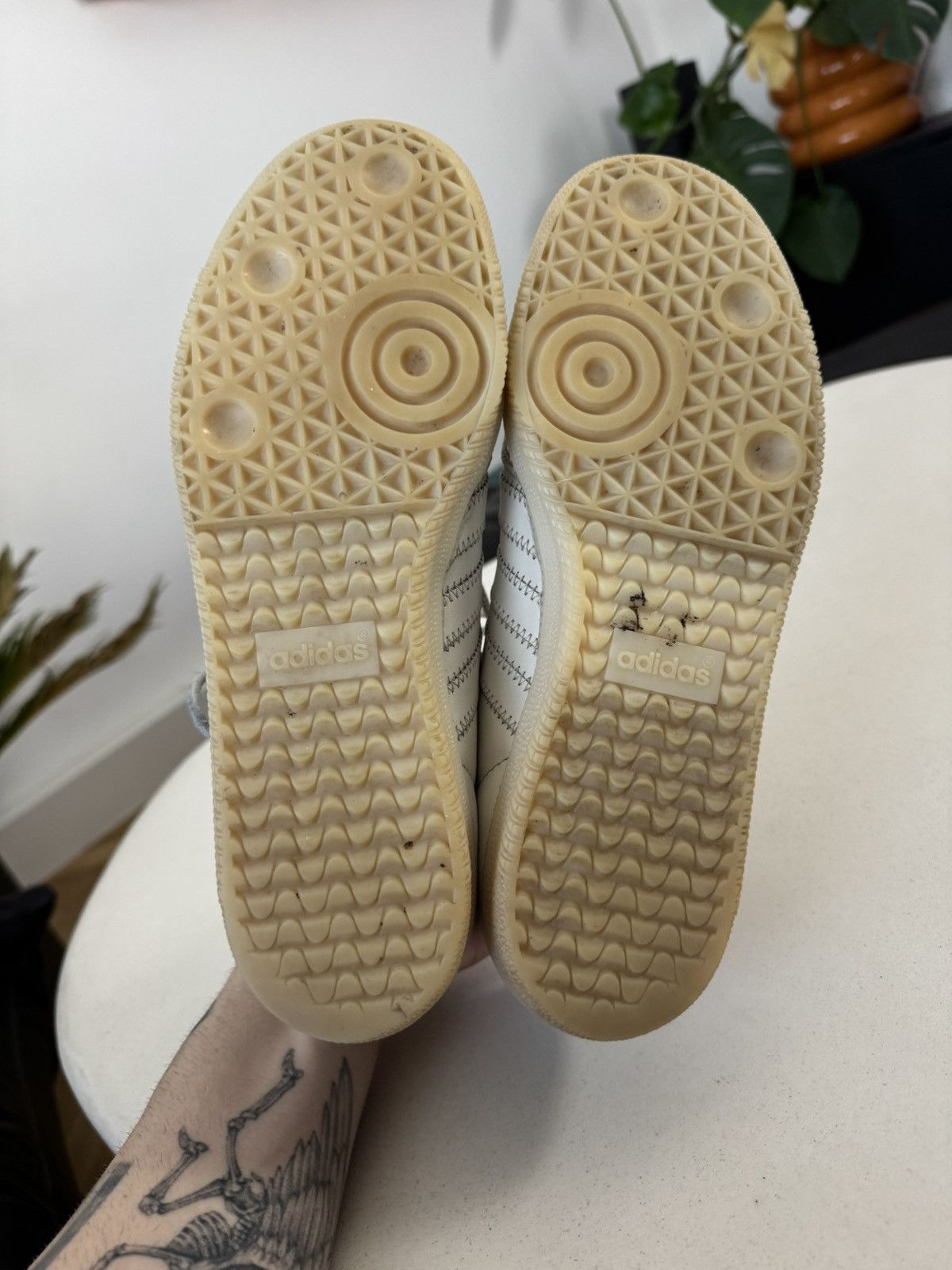 Adidas × Pharrell Adidas Samba × Pharrell Williams Humanrace White Low Leather Size US 9 / EU 42 - 9 Thumbnail