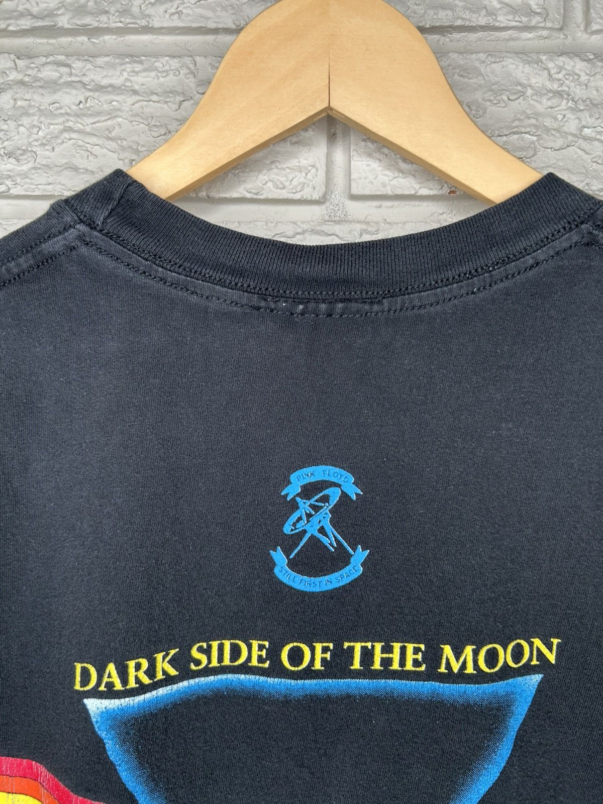 Band Tees Vintage 2001 Pink Floyd Dark Side Of The Moon T Shirt Size US L / EU 52-54 / 3 - 7 Thumbnail