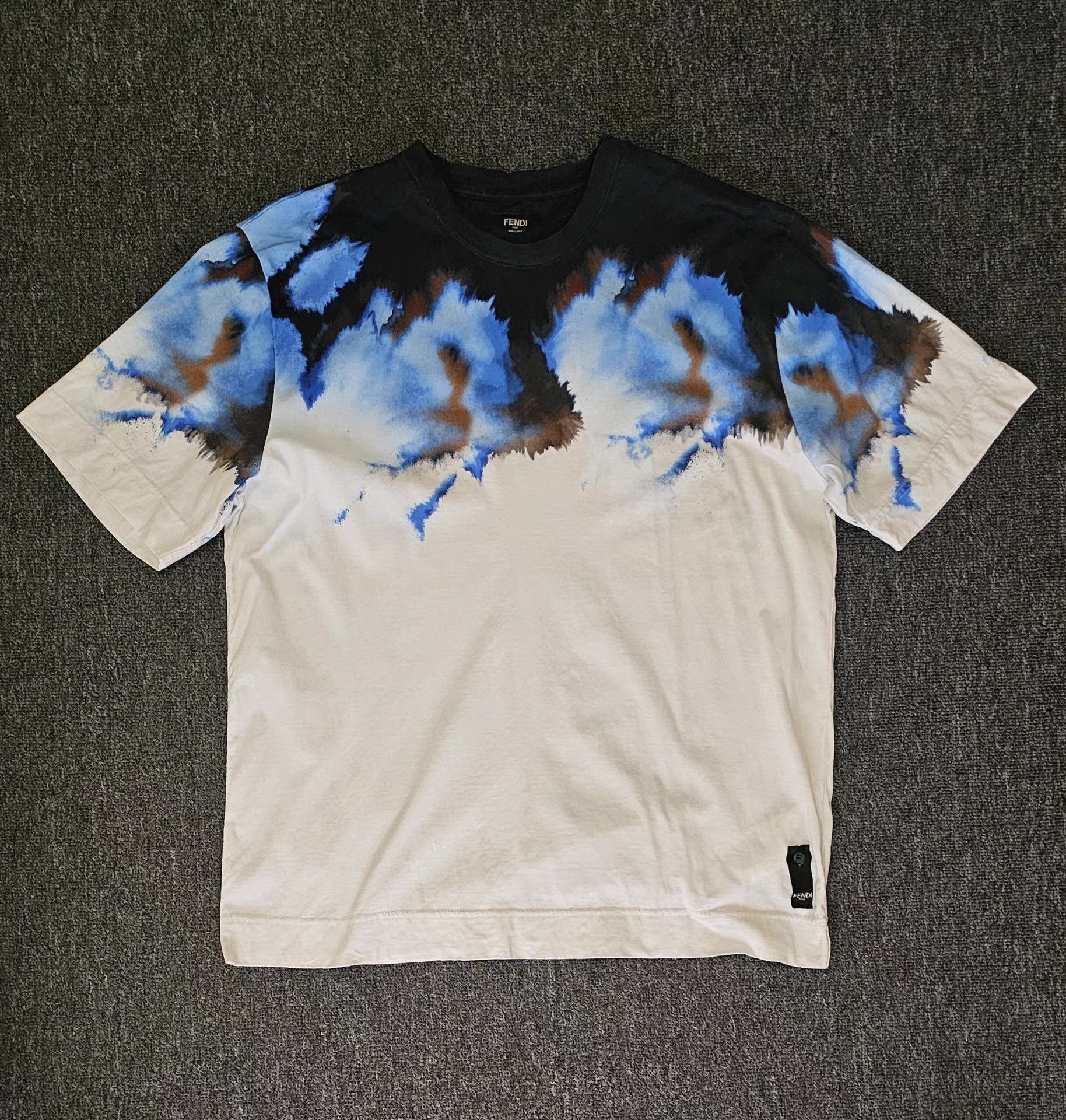 Fendi Fendi Tie-Dye Short Sleeve T-shirt Size US M / EU 48-50 / 2 - 1 Thumbnail