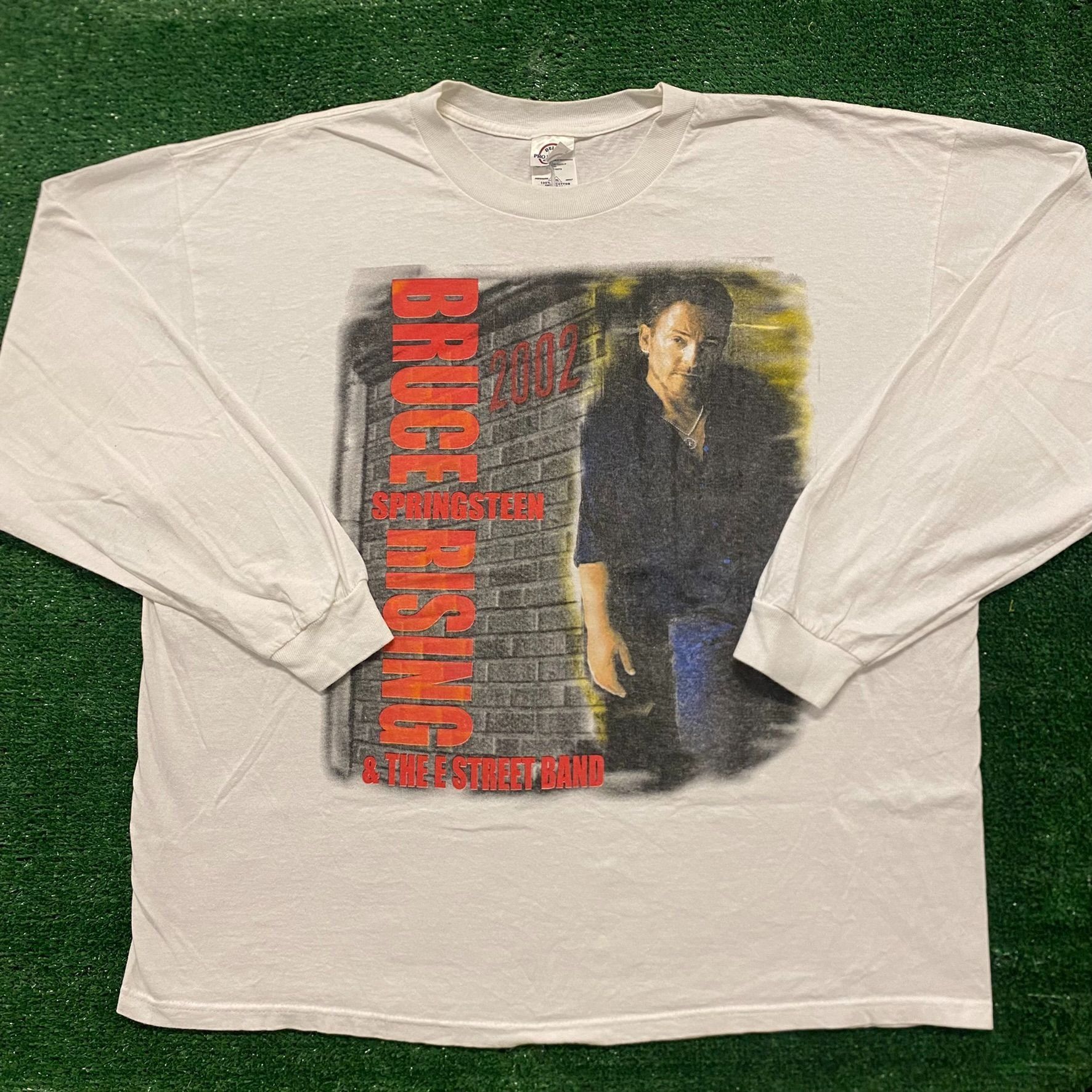 Band Tees Vintage Y2K Bruce Springsteen Tour 2002 T-Shirt Long Sleeve Size US XL / EU 56 / 4 - 1 Thumbnail