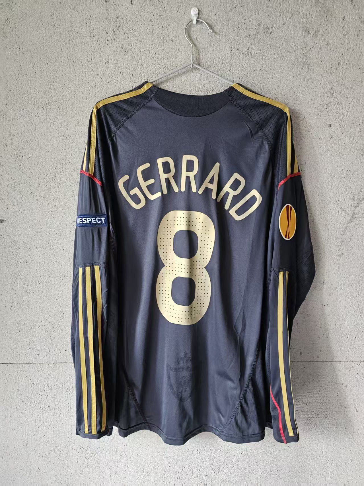 Other Liverpool 8 Steven Gerrard Jersey Away Size US S / EU 44-46 / 1 - 1 Thumbnail
