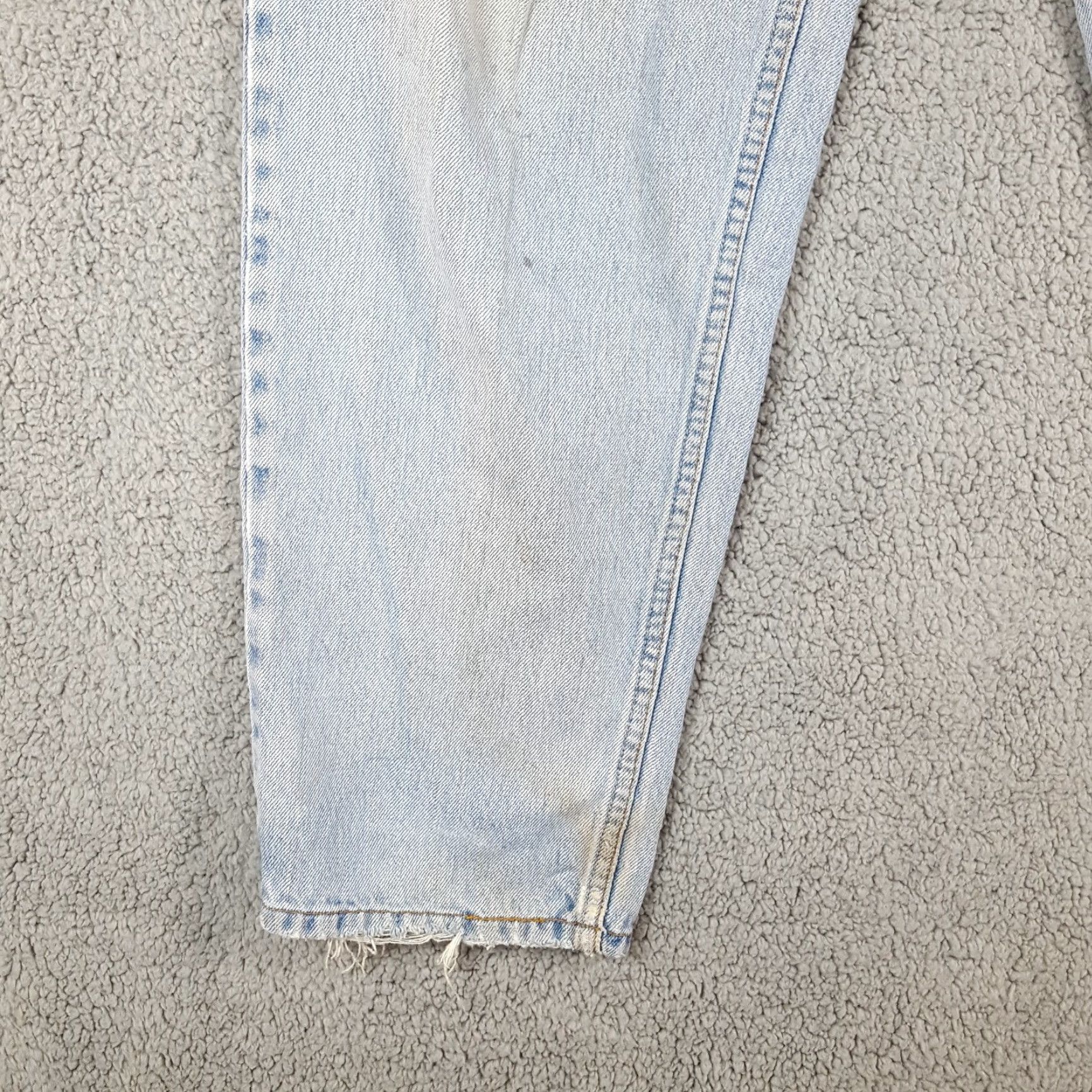 Levi's VINTAGE Levi's 560 Comfort Fit Tapered Denim Jeans Men's Size 36x32 Distressed Blue 90s Grunge Size US 36 / EU 52 - 7 Thumbnail