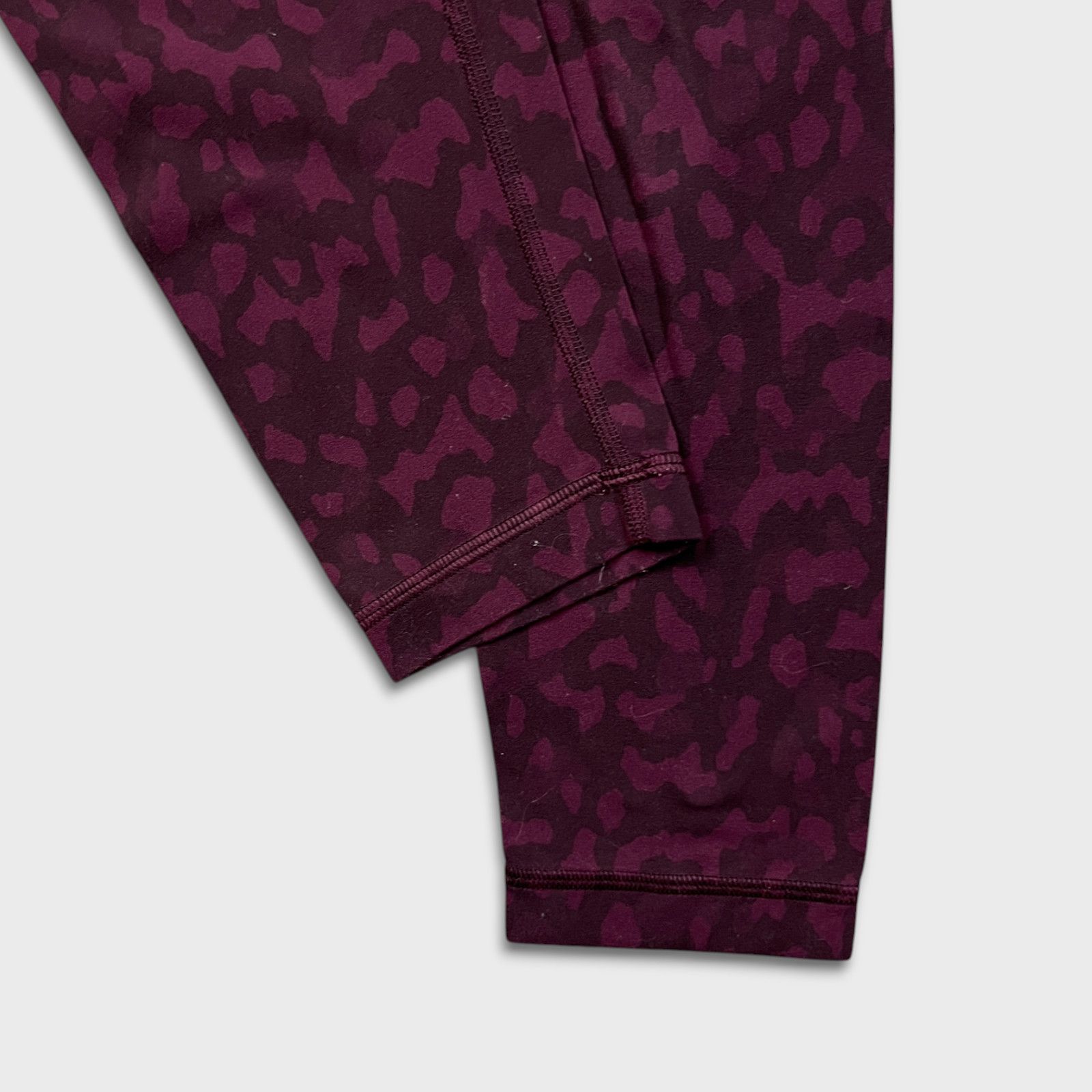 Lululemon Lululemon Align Pant 28 Camo High Rise Yoga Legging Athletic Size 28" / US 6 / IT 42 - 6 Thumbnail
