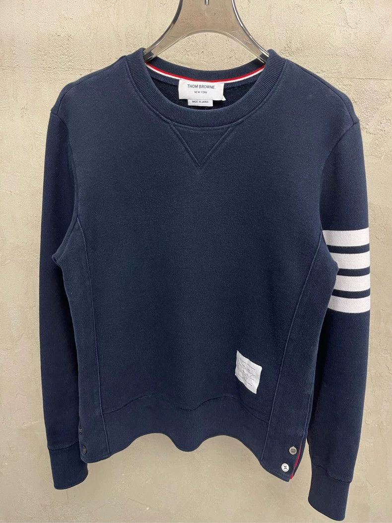 Thom Browne Thom browne Dark blue four-striped round-neck sweatshirt 25 Size US S / EU 44-46 / 1 - 3 Thumbnail