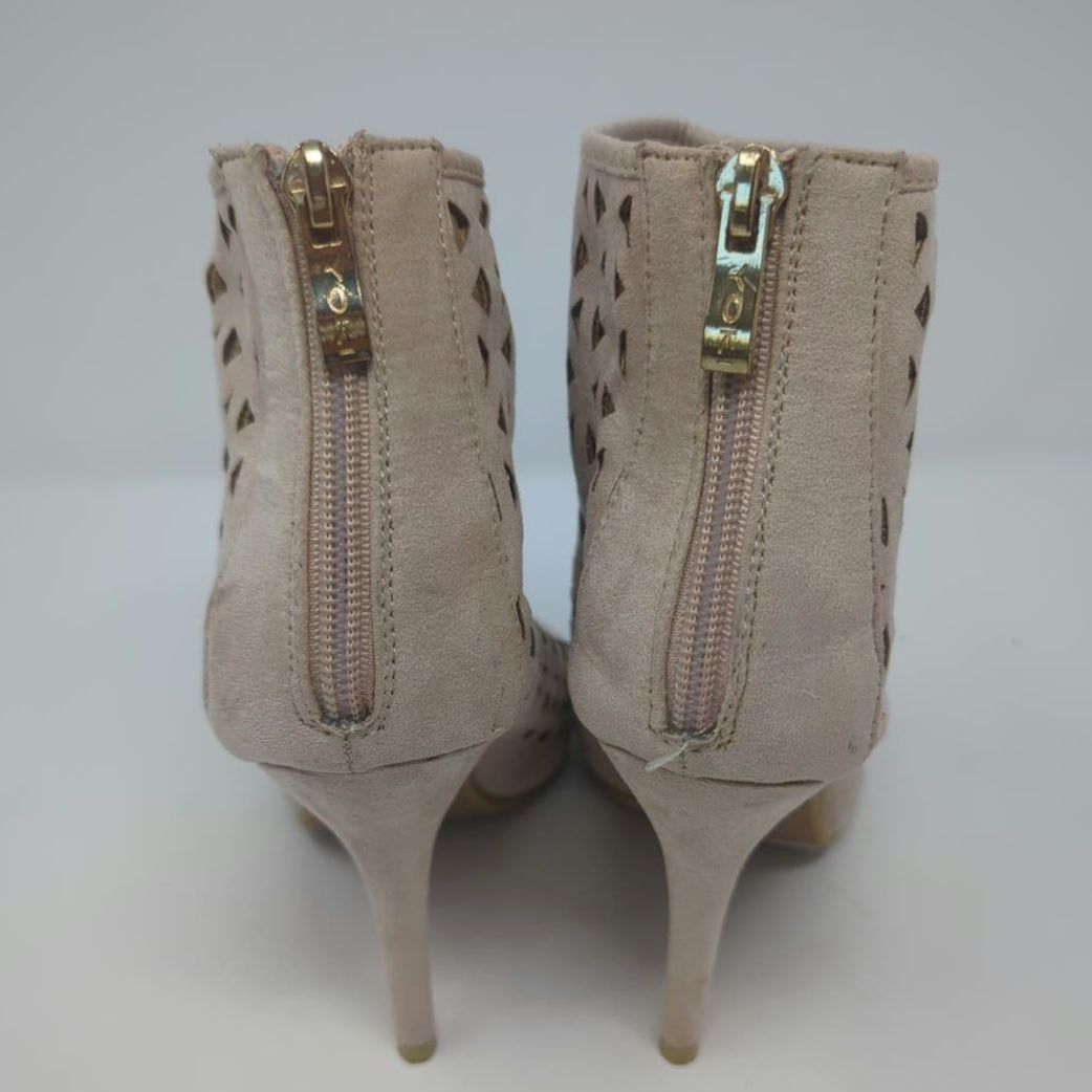 Other Yoki Faux Suede Perforated Heels Beige Booties Womens Size 9 Size US 9 / IT 39 - 5 Thumbnail
