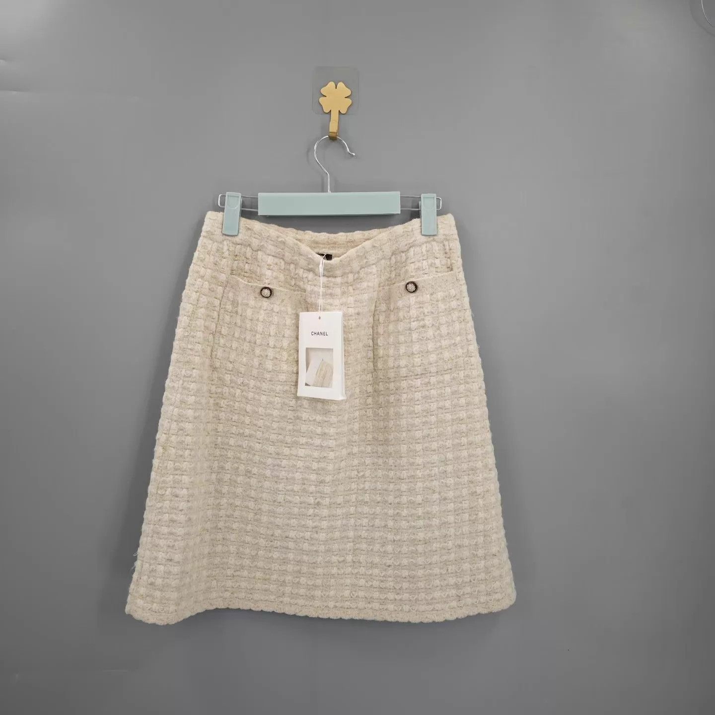 Chanel Chanel Women's Coco White Knit New Skirt 38 Size 27" / US 4 / IT 40 - 1 Thumbnail