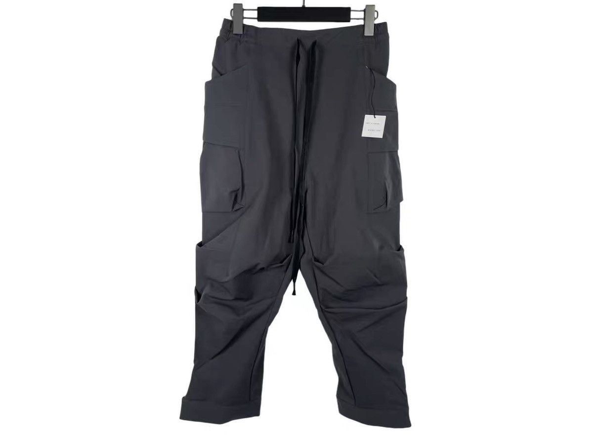 The Viridi-anne The Viridi Anne Technical Pocket Panel Jogger Pants J31 Size US 30 / EU 46 - 1 Thumbnail