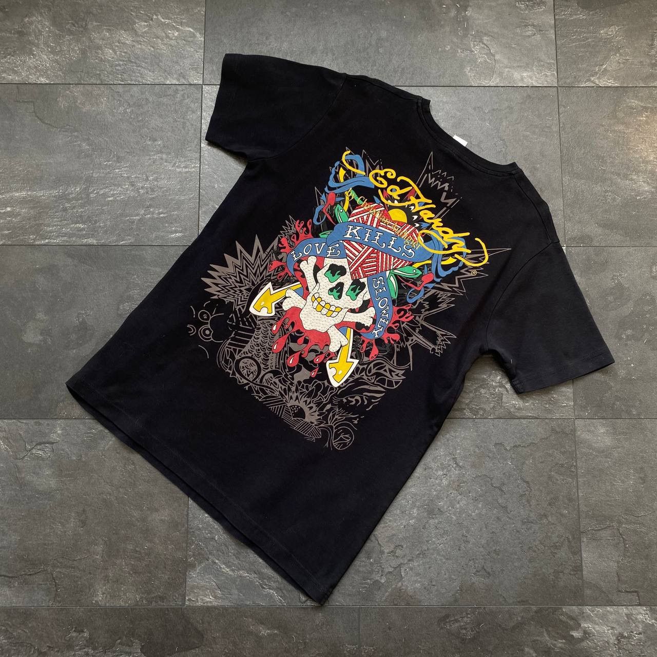 Vintage Vintage big logo Ed hardy skulls big logo tee shirt 90s Size US L / EU 52-54 / 3 - 6 Thumbnail
