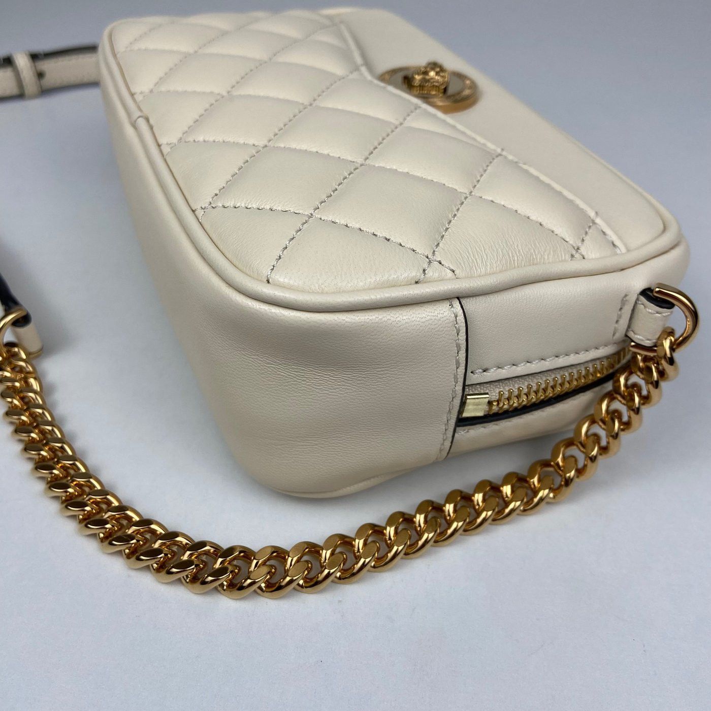 Versace VERSACE Quilted Shoulder Bag Size ONE SIZE - 9 Thumbnail