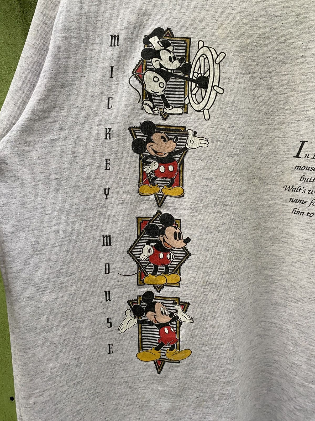Vintage Vintage Classic Disney Originals Mickey Mouse Grey Graphic Size US XL / EU 56 / 4 - 7 Thumbnail