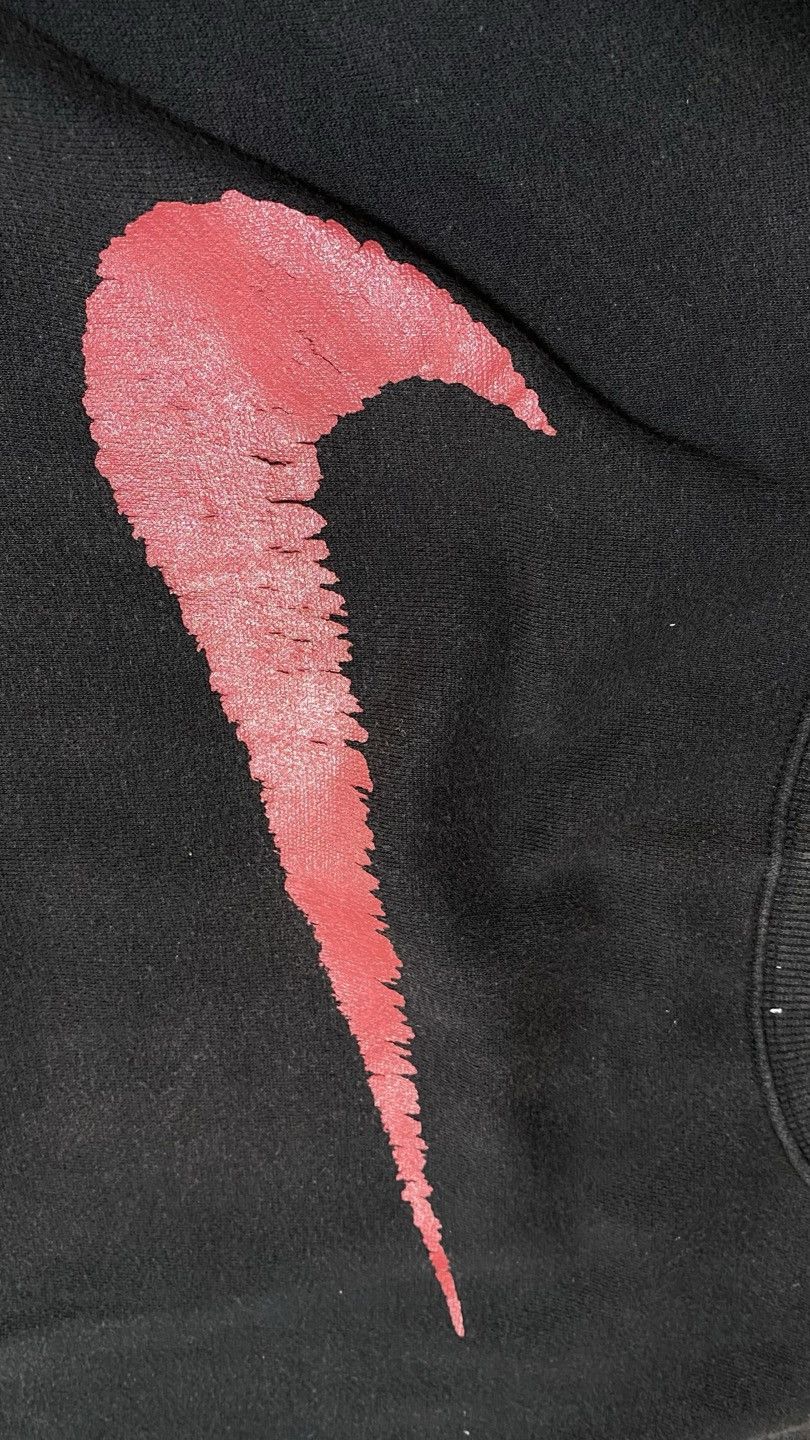 Nike 90s Vintage Nike Big Swoosh Crewneck Sweatshirt Faded Black Size US XL / EU 56 / 4 - 2 Thumbnail