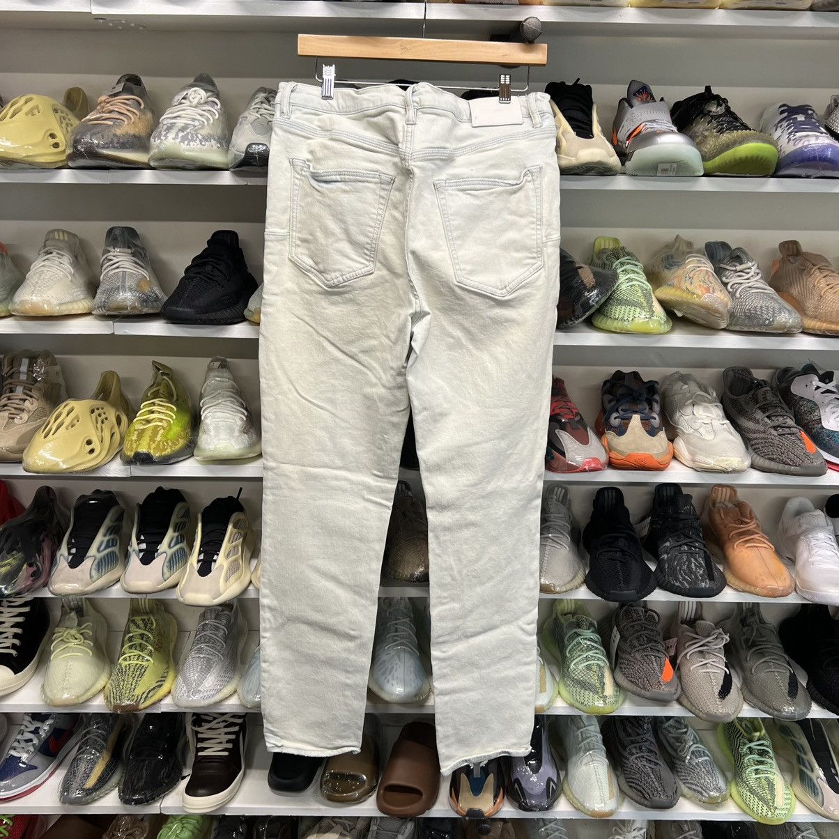 Purple Brand Purple Brand Mid Rise Straight Jeans Faded Icy Light Indigo Size US 34 / EU 50 - 2 Thumbnail